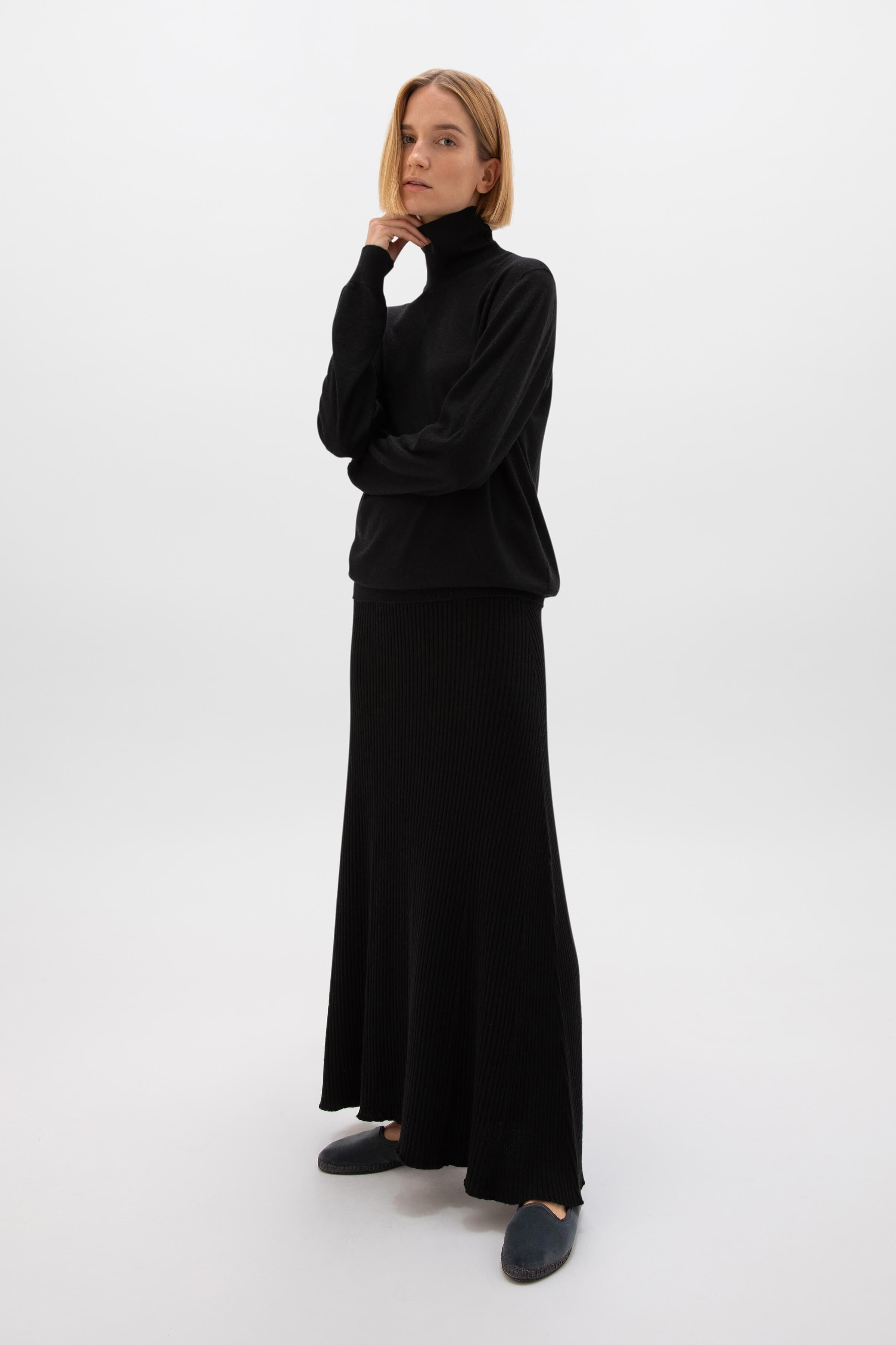 Ribbed Black Cashmere Skirt - 3