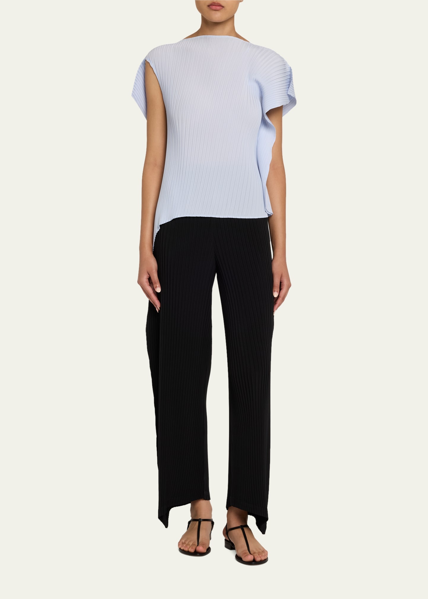 SHADOW STUDY PLEATS SOLID – ISSEY MIYAKE ONLINE STORE