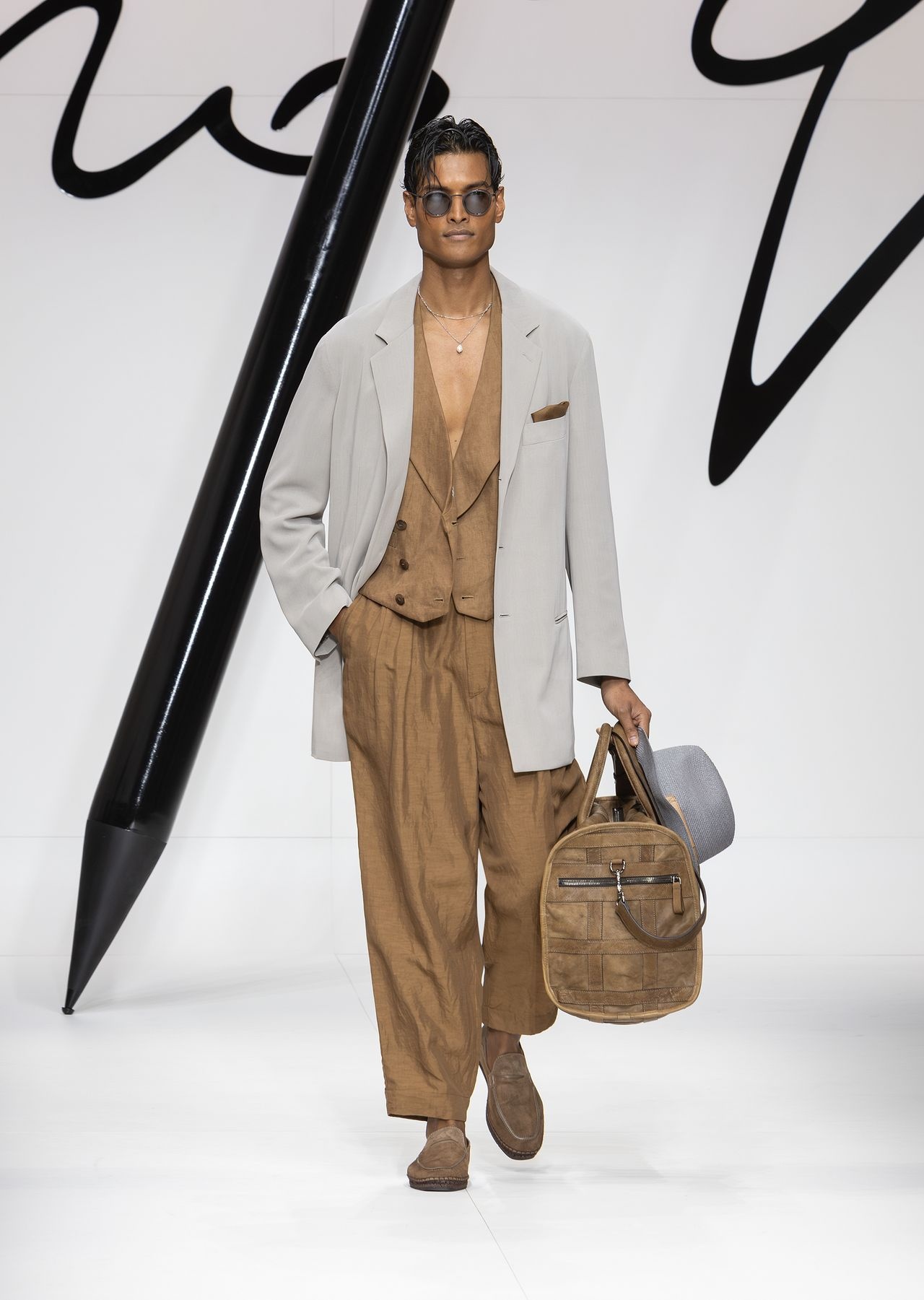 Viscose and linen canvas two-dart trousers - 7