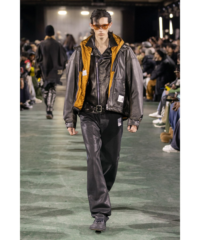 Extended Placket Hood Coated Jacket 22