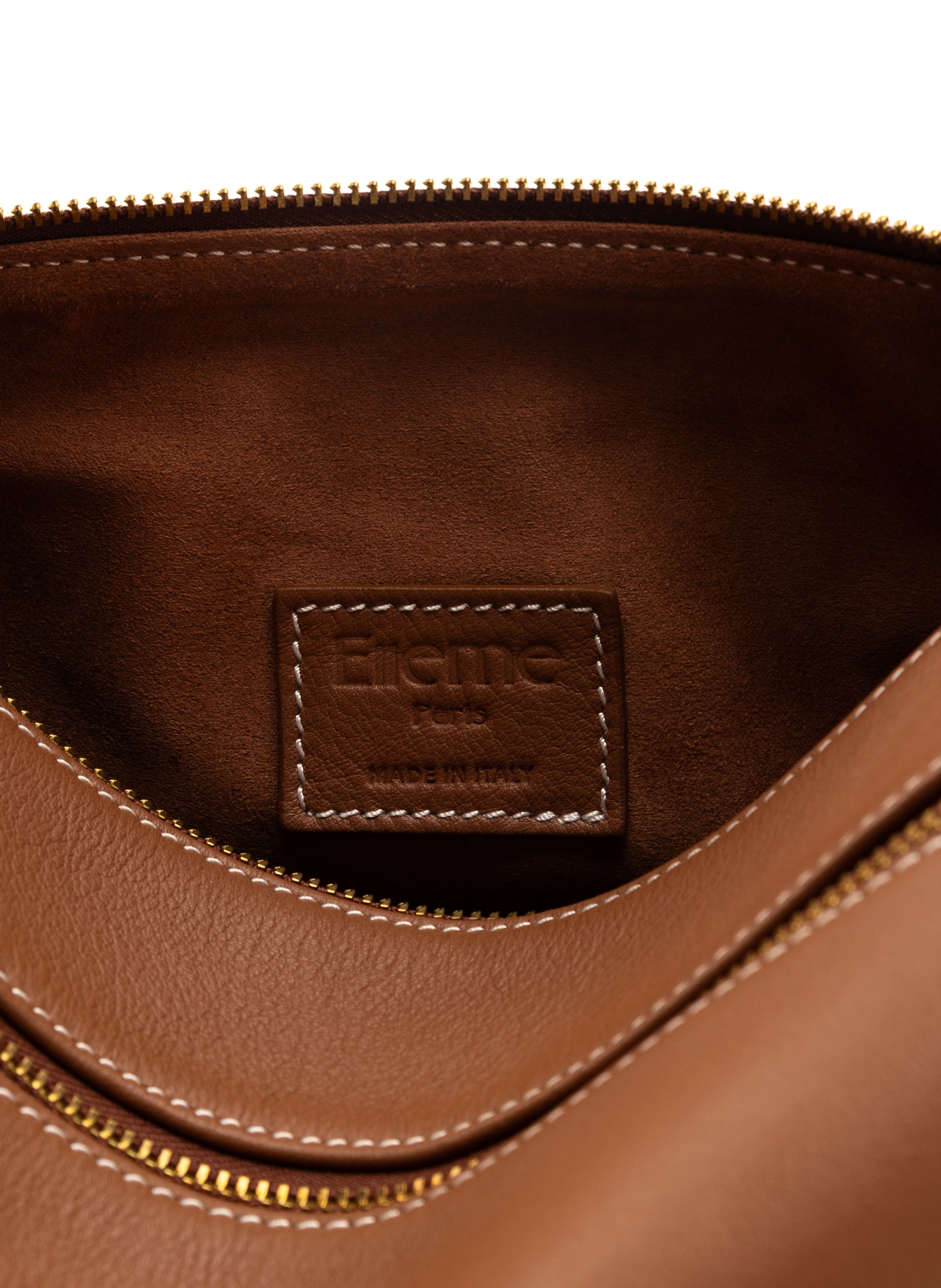 Trousse Shoulder Pebbled Leather Cognac/White stitching - 5