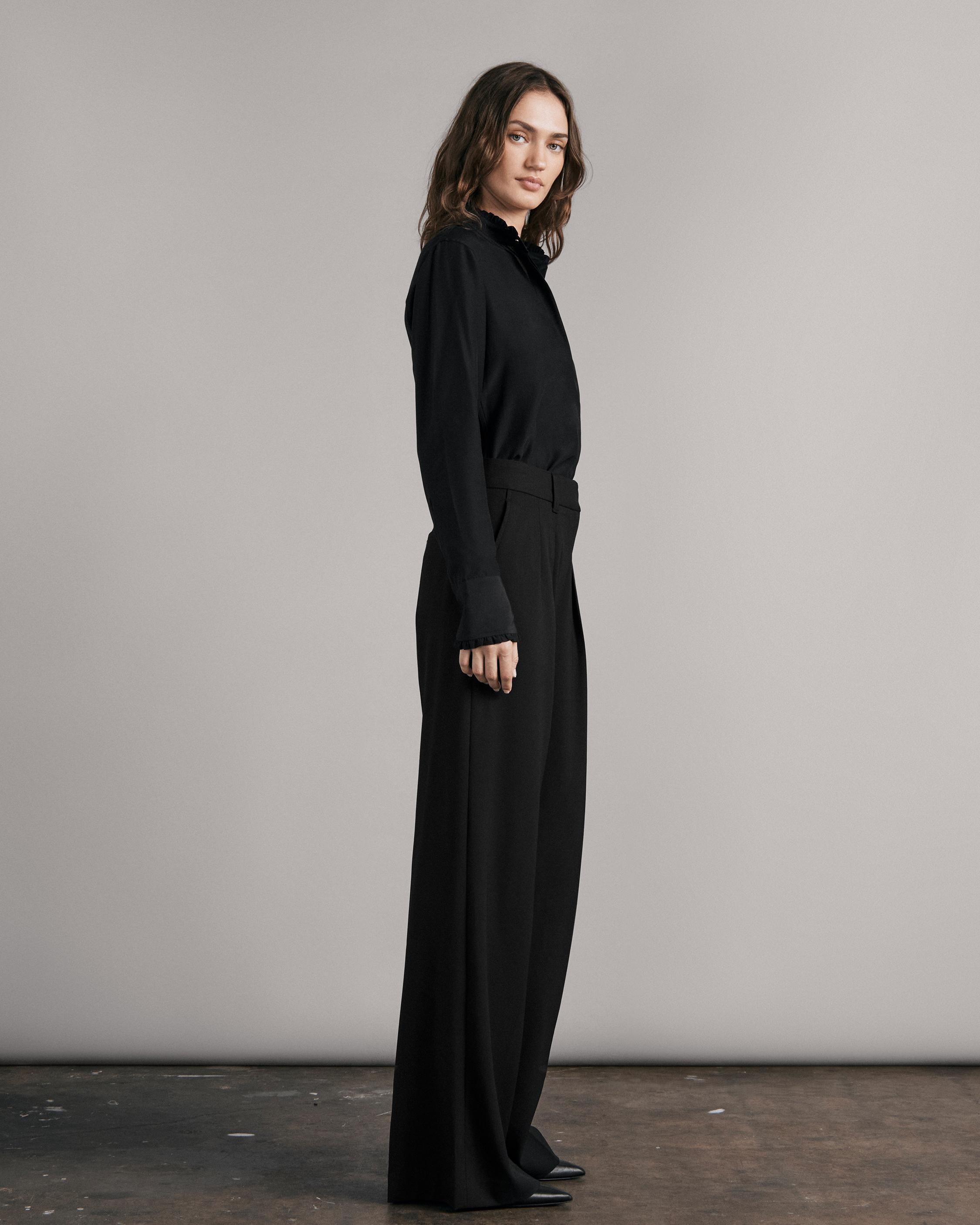 Shelly Wide Leg Wool Pant
Relaxed Fit Pant - 4