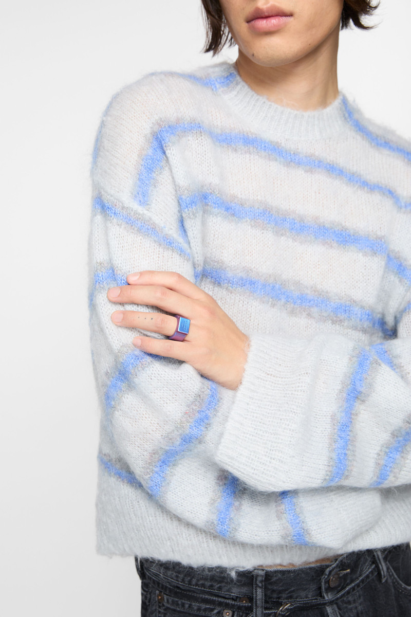 Logo engraved signet ring - Silver blue 3