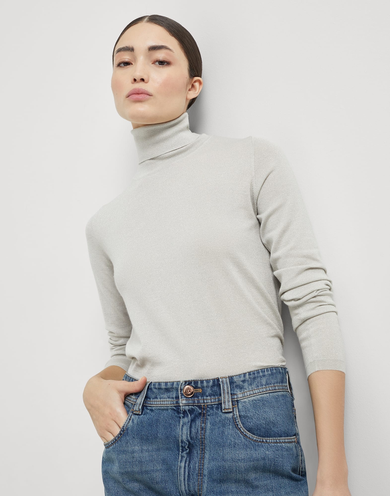 Sparkling cashmere and silk lightweight turtleneck sweater - 4