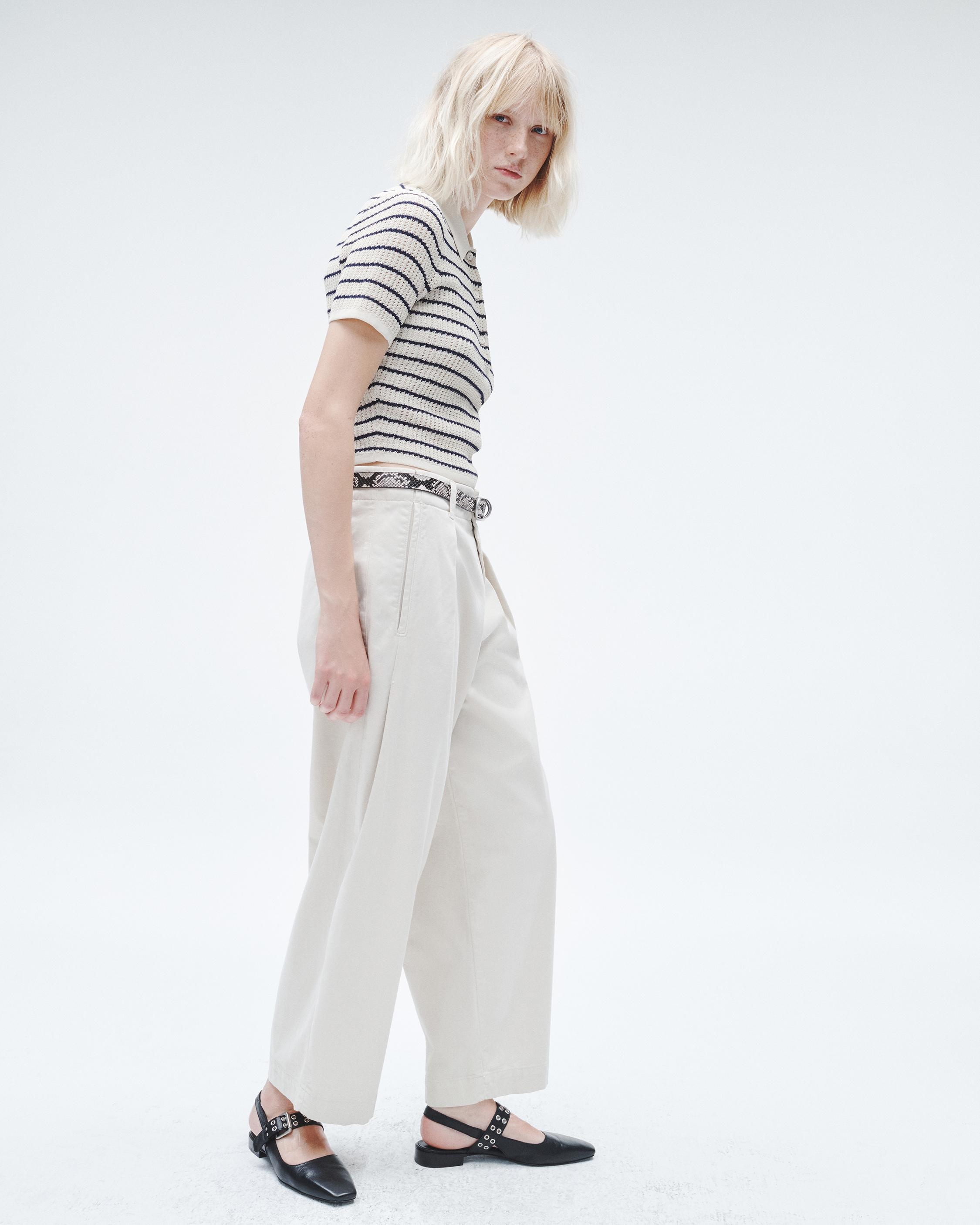 Donovan Cropped Cotton Pant
Relaxed Fit - 3