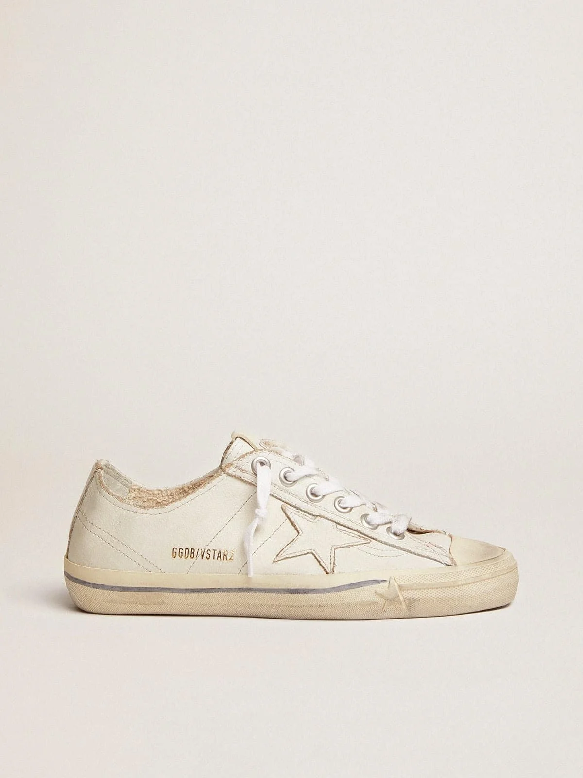 Men's V-Star in white leather with white star and light blue stripe on the foxing - 1