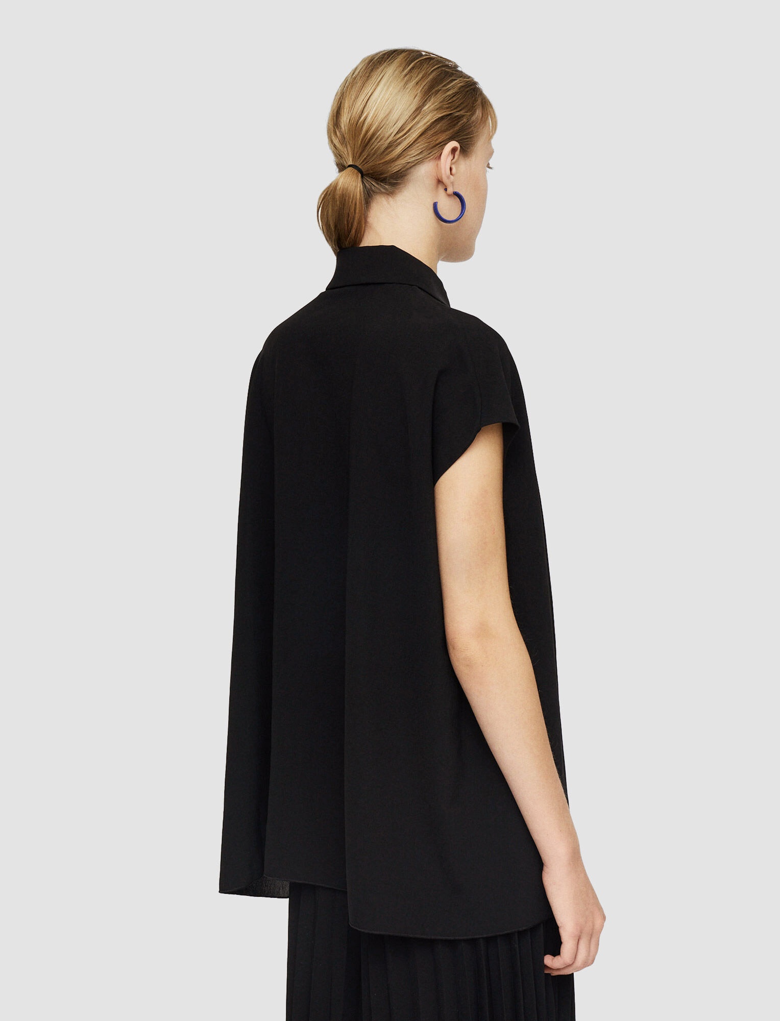 Airy Plissé Antin Blouse - 4