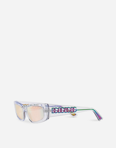 Dolce & Gabbana DG Essentials sunglasses outlook