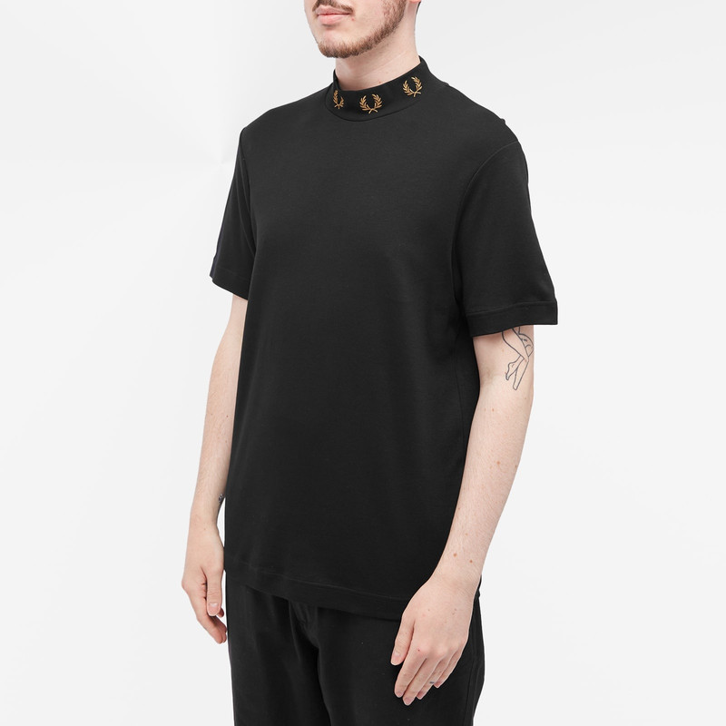 Fred Perry Laurel Wreath High Neck T-Shirt 2