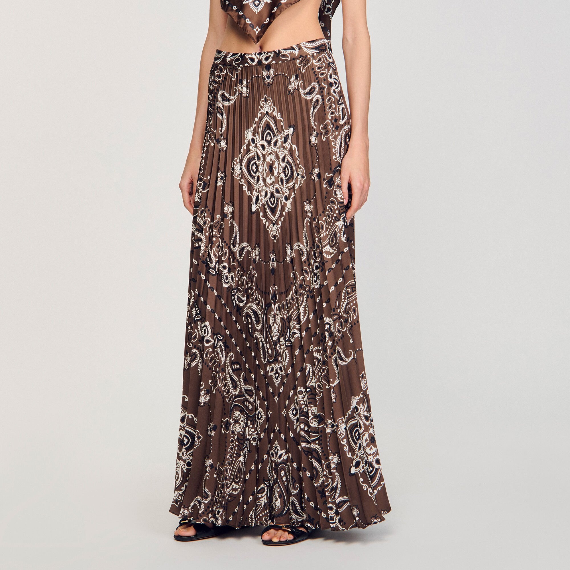 PLEATED MAXI SKIRT WITH BANDANA MOTIF - 4
