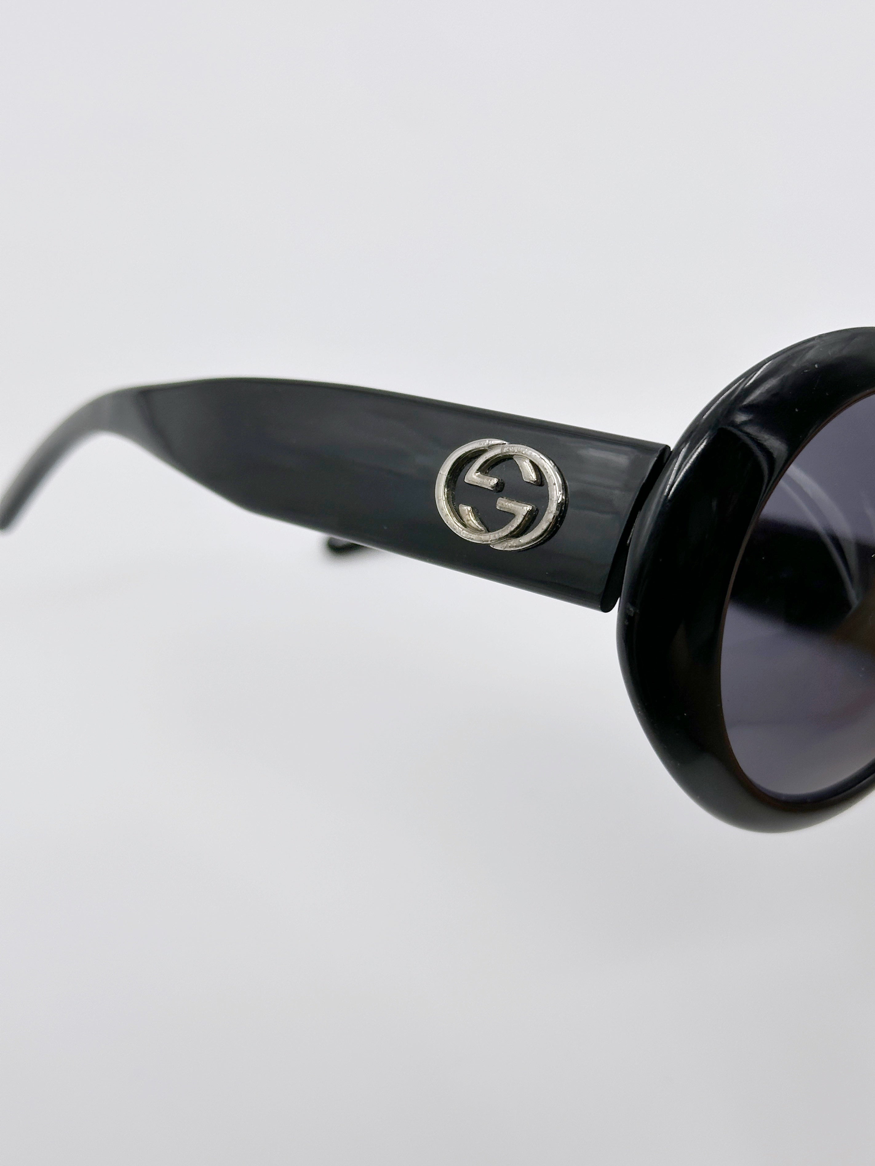 Gucci Fall 1995 Tom Ford Black Oversized Oval Sunglasses - 4