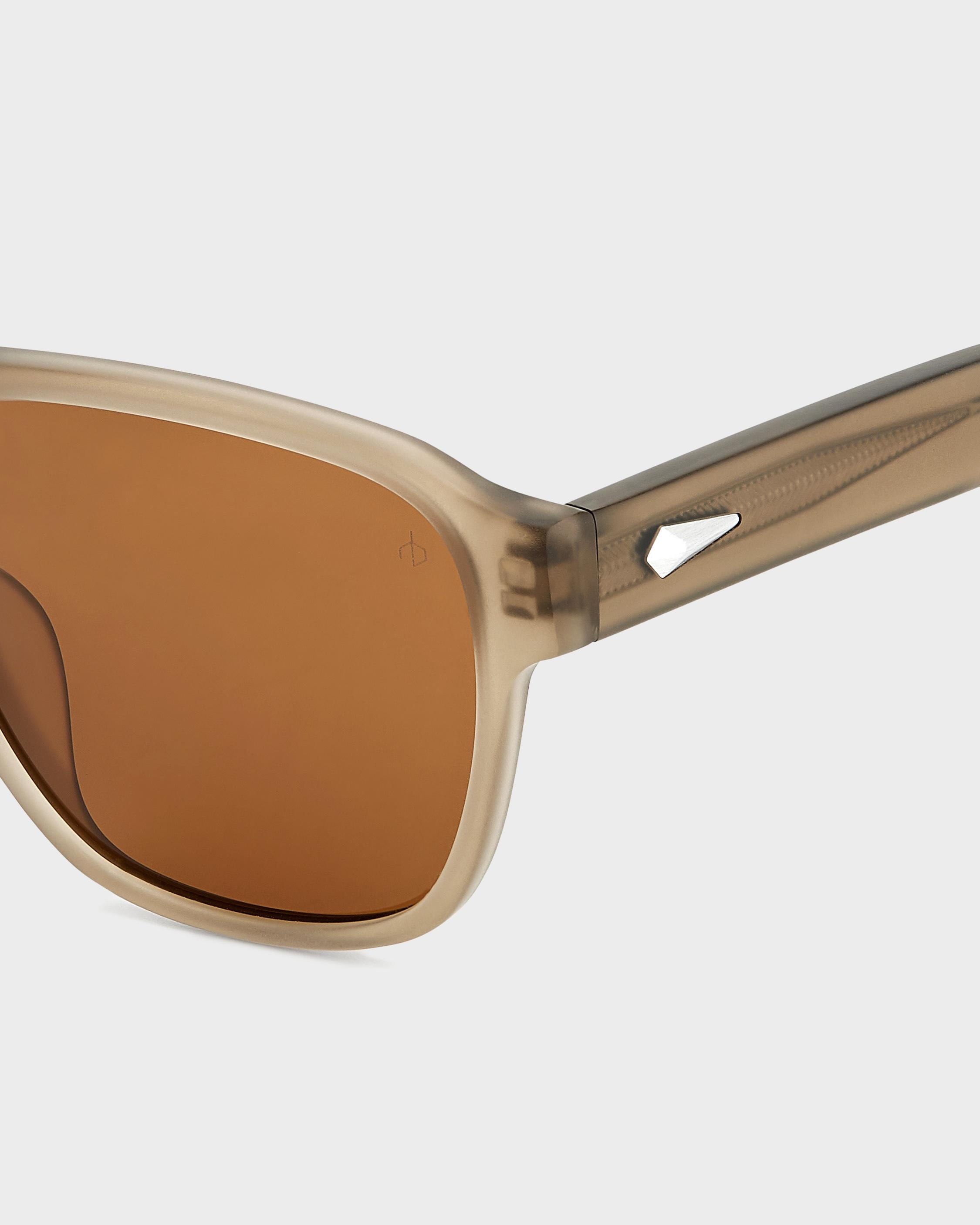 Flint
Square Sunglasses - 3