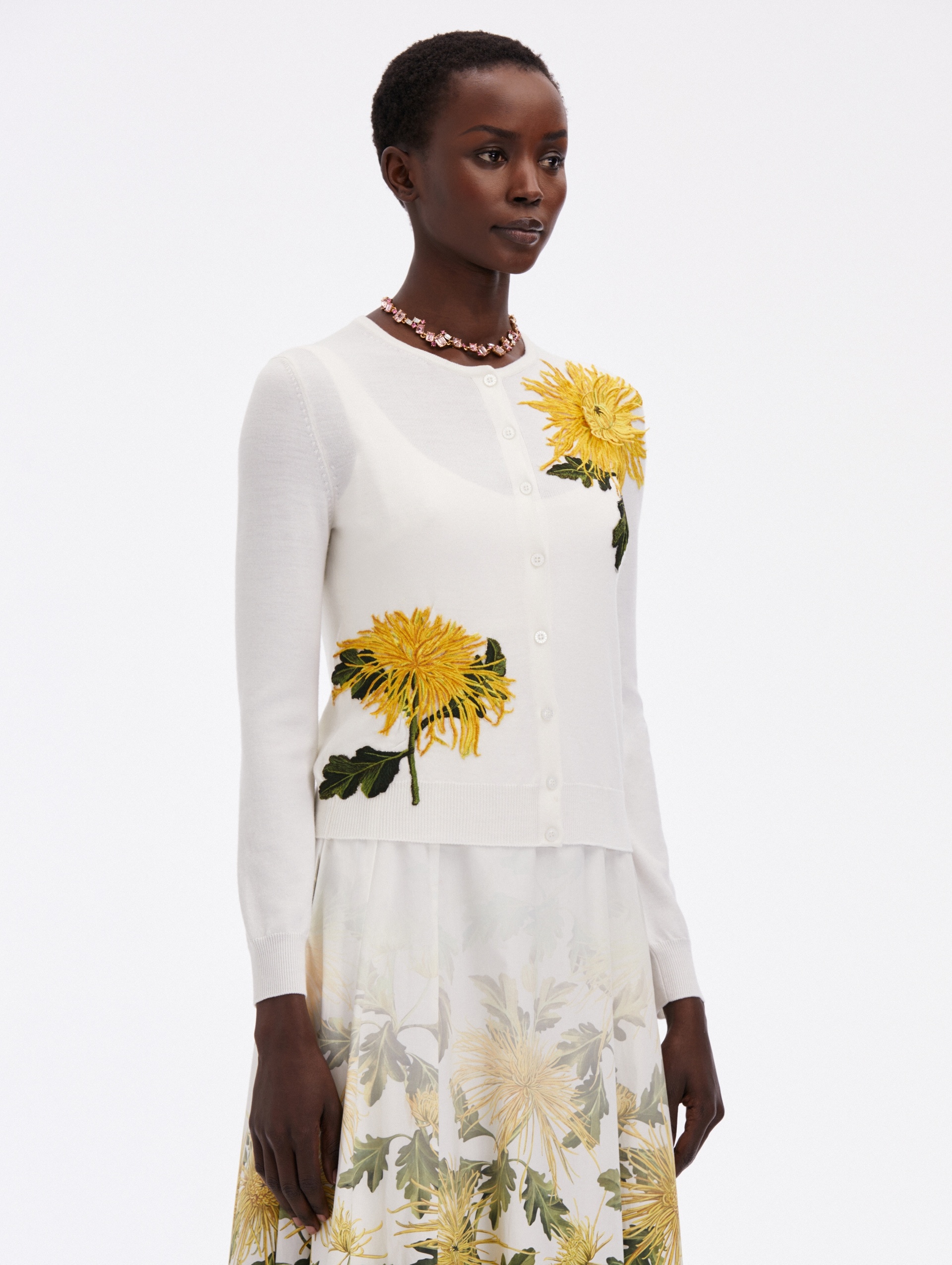 CHRYSANTHEMUM THREADWORK CARDIGAN - 4