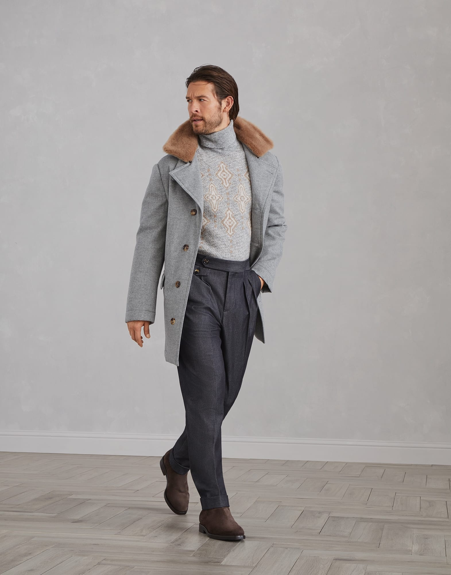 Bonded cashmere beaver cloth coat with Thermore® padding and detachable shearling insert - 5