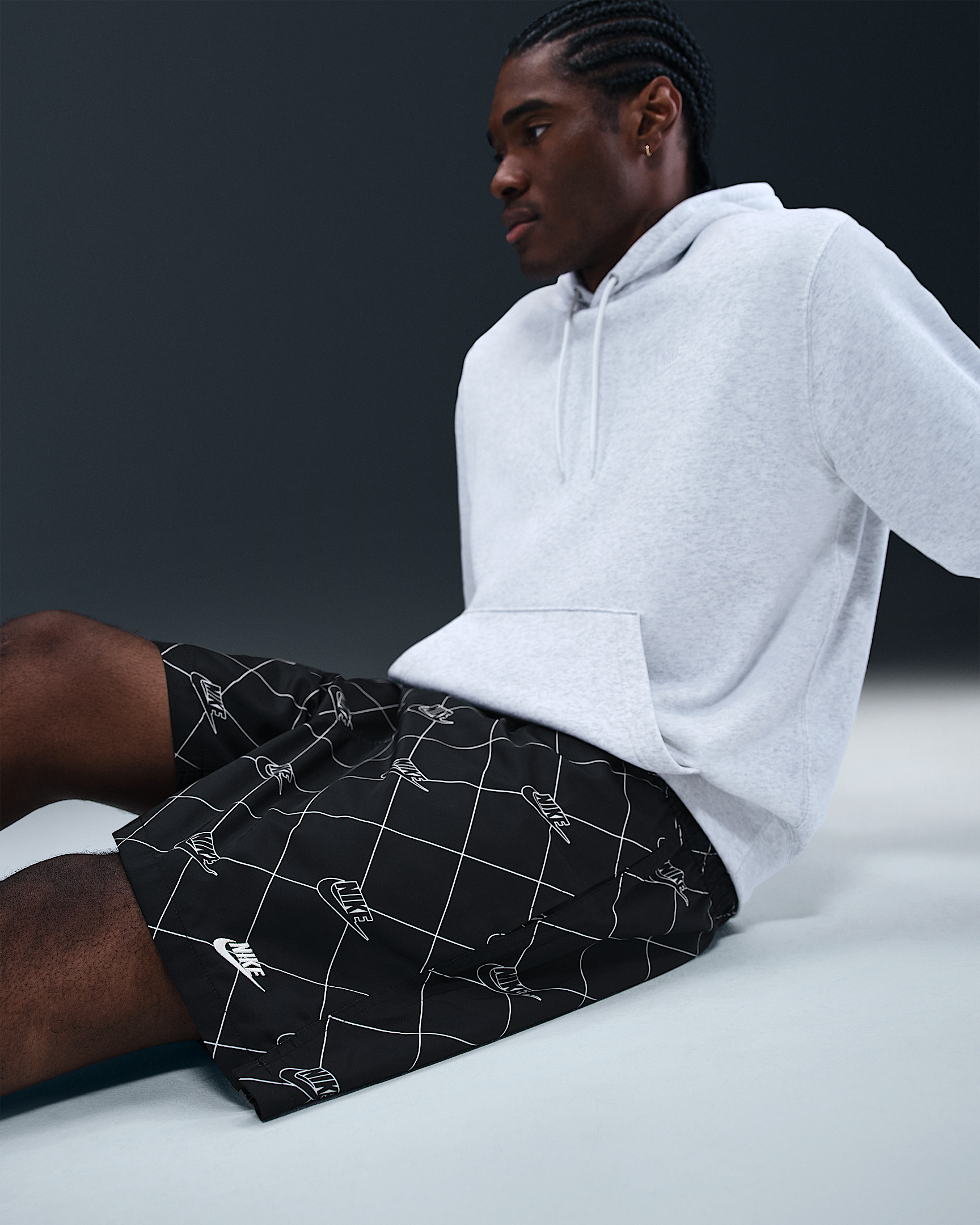 Nike Sportswear Club Men's Woven Flow Shorts - 5