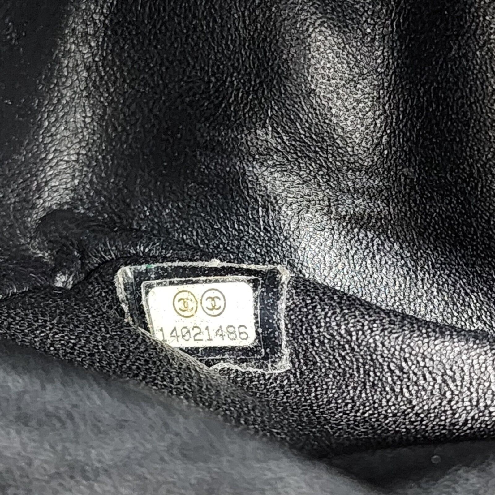 Chanel Classic 2.55 Reissue Jumbo Double Flap Bag - Quilted Patent Leather Black - 12
