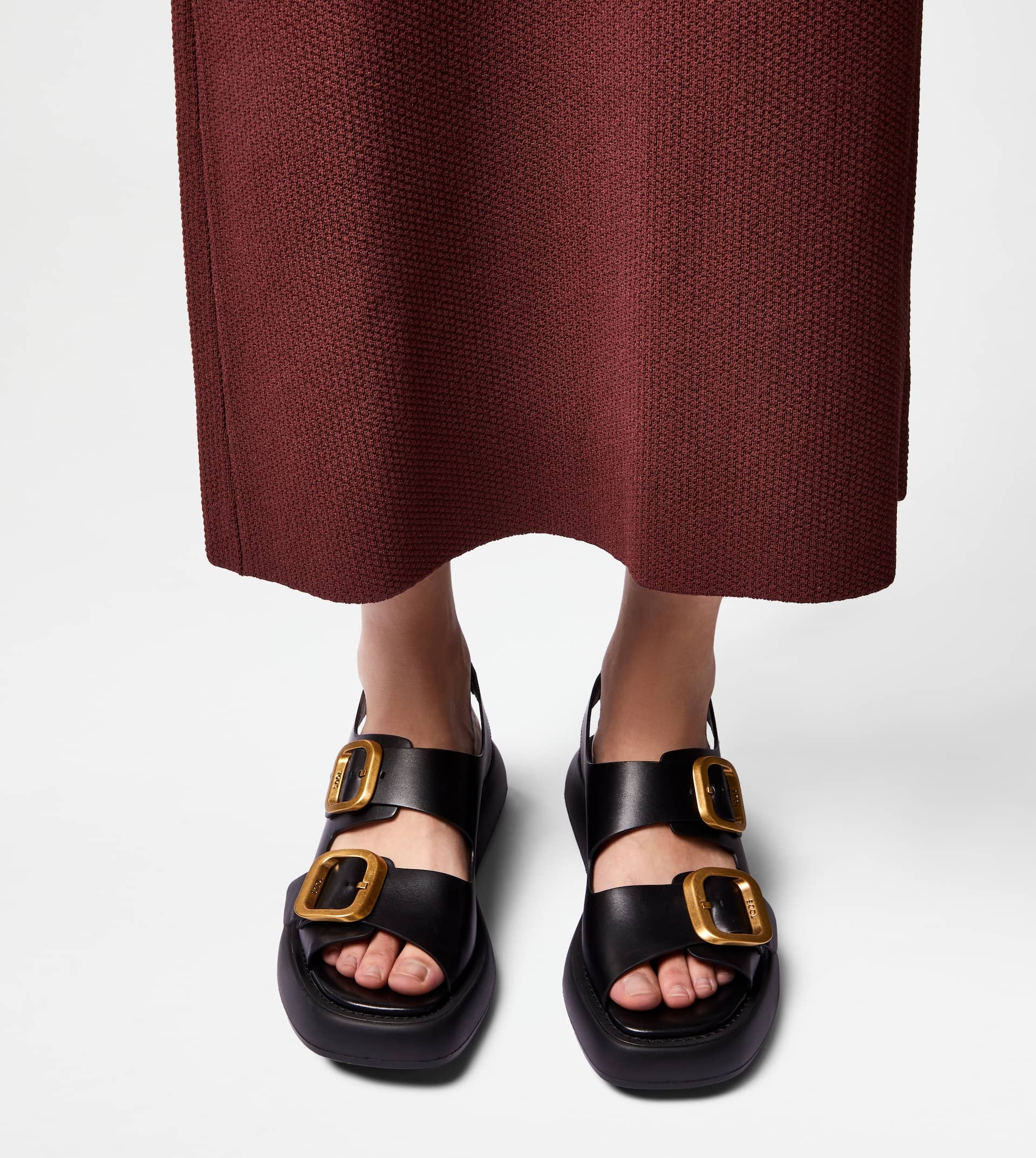 SANDALS IN LEATHER - BLACK - 5