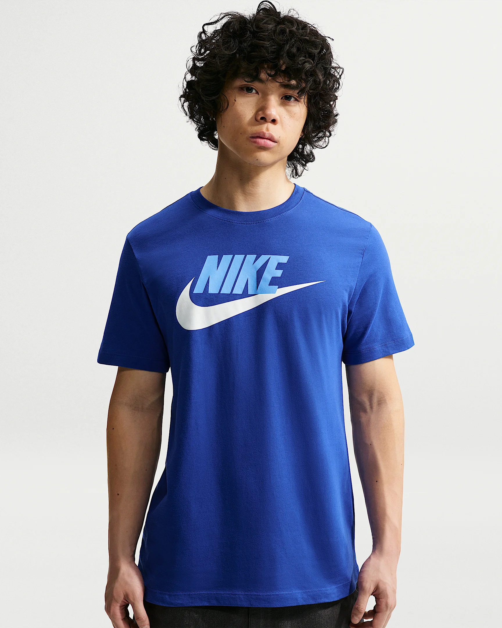 Nike Sportswear Men's T-Shirt - 1