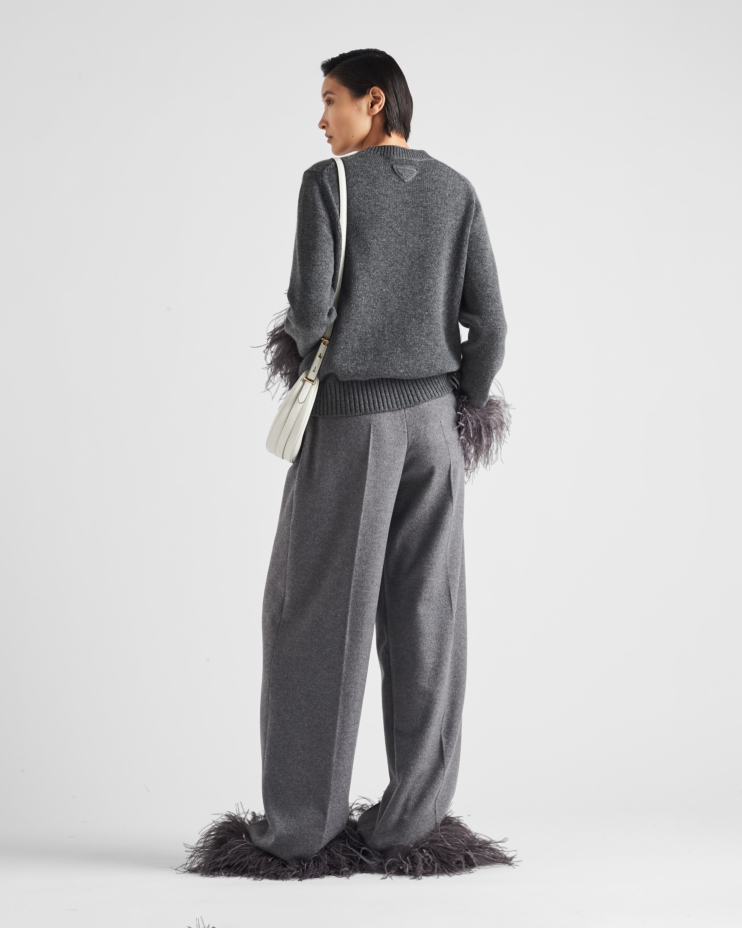 Cashmere pants with feathers - 5