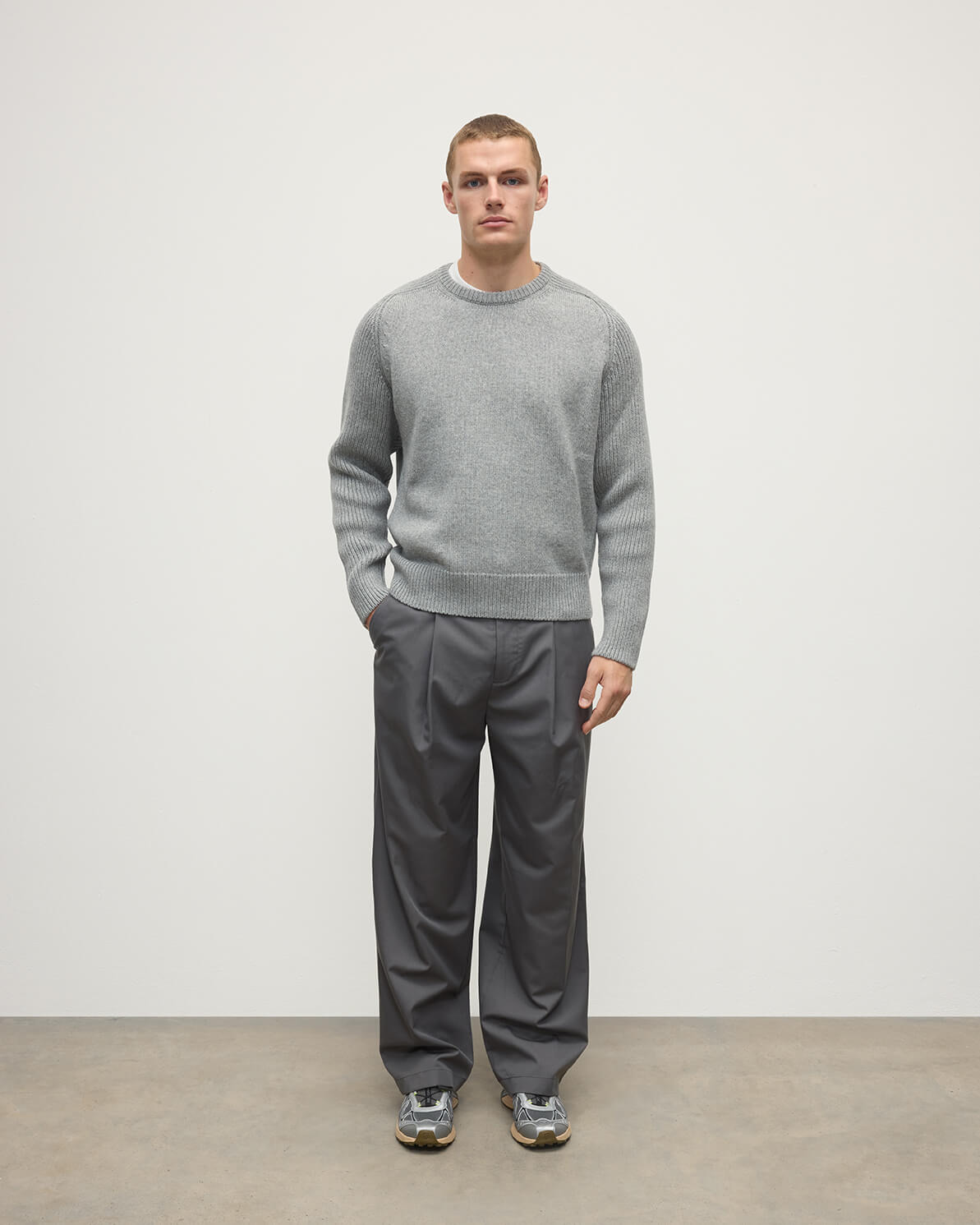 Ribbed Grey Cashmere Jumper - 2