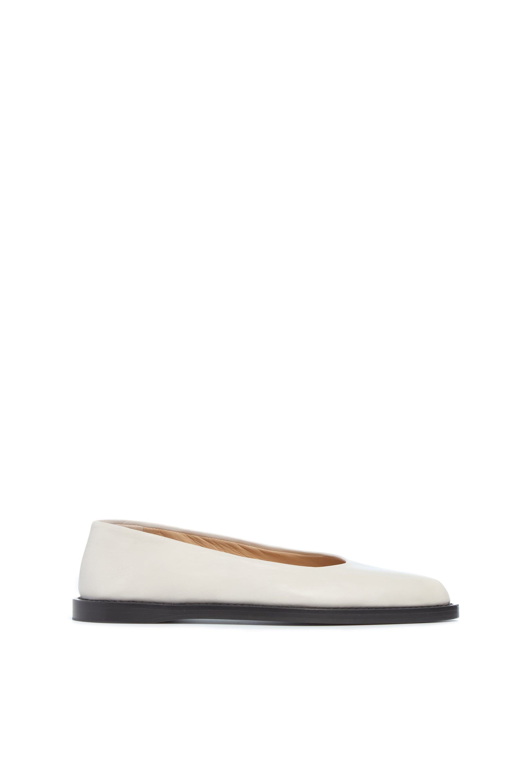Kati Ballerina Flat Shoe in Cream Leather - 1