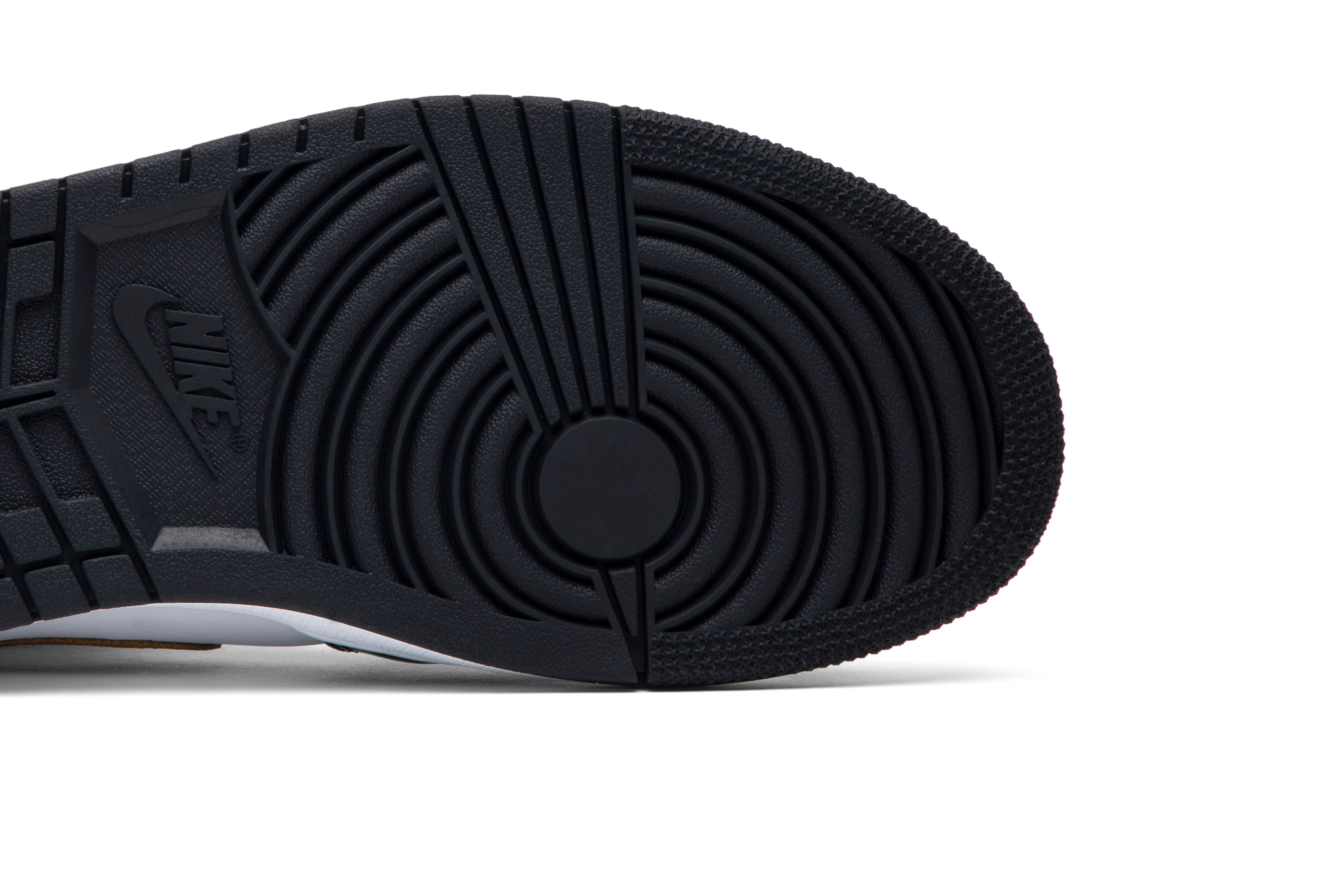 Air Jordan 1 Mid Patent 'Black Gold' - 5