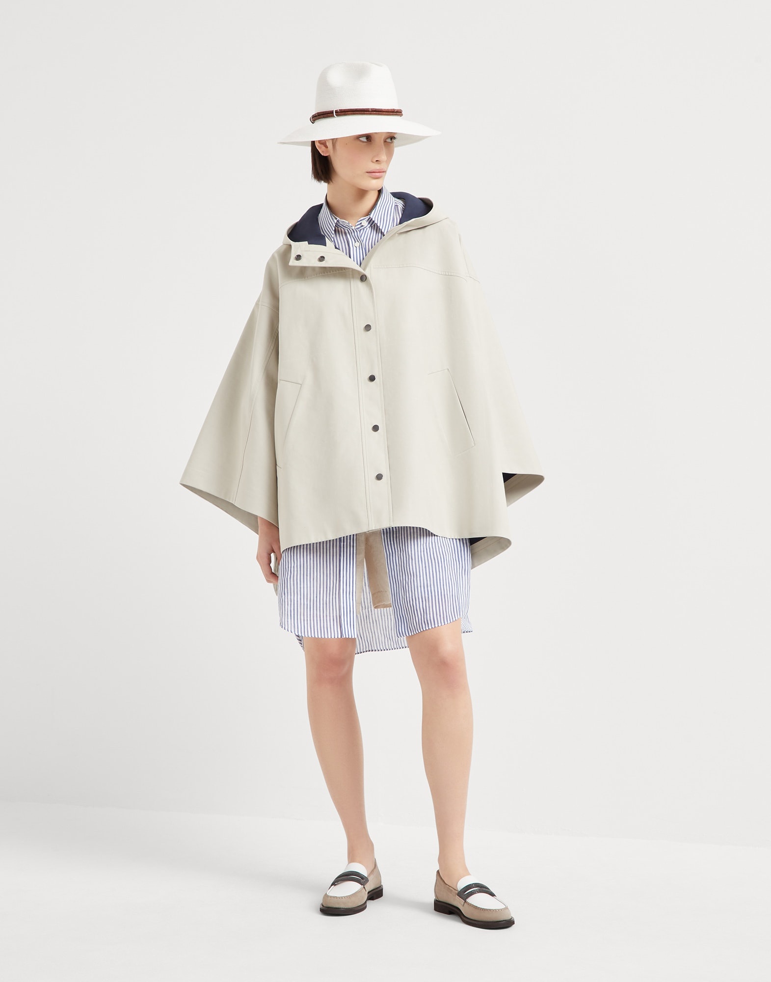 Water-resistant bonded cotton poplin hooded outerwear jacket with heat-bonded seams - 5