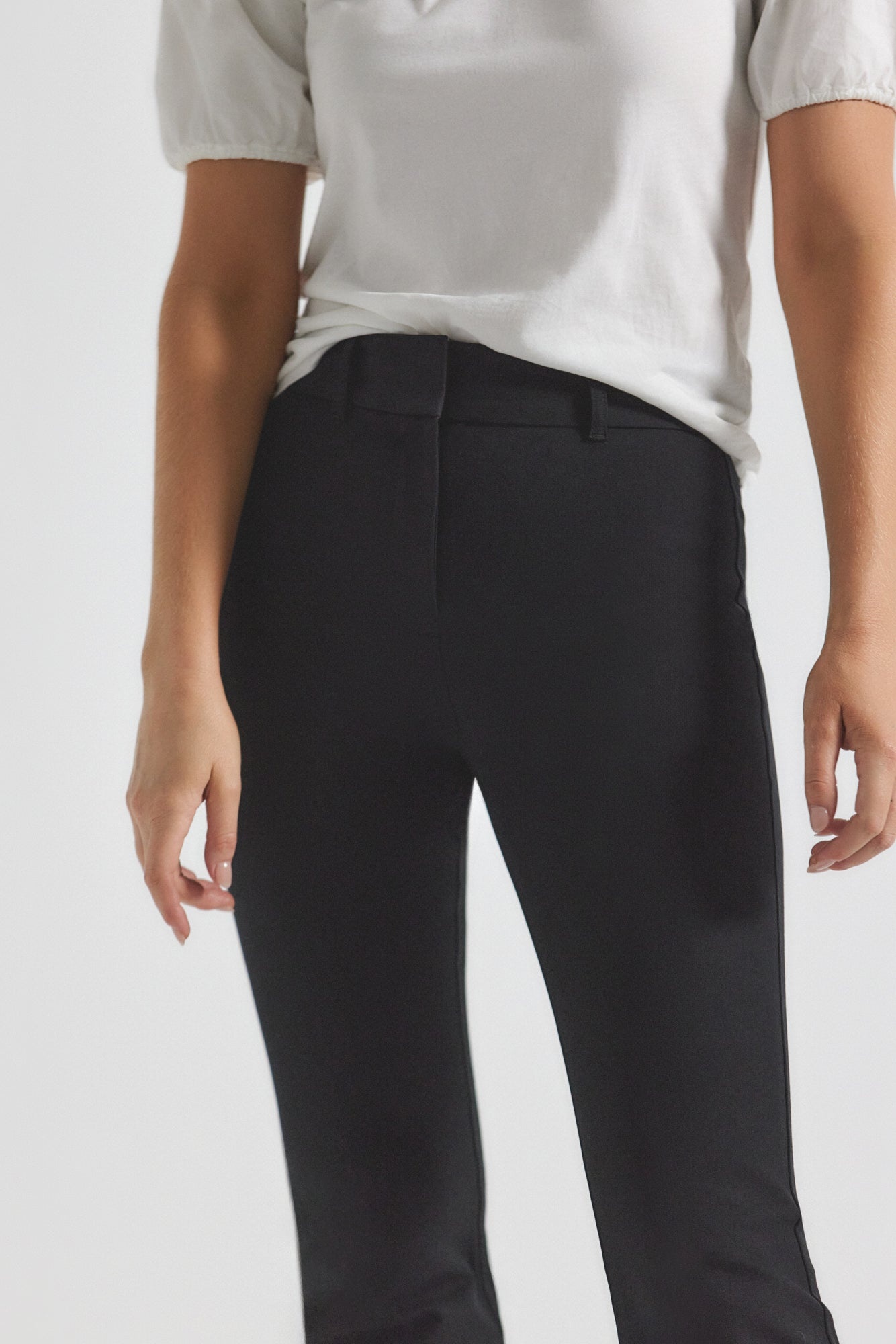 CROSBY CROP FLARE TROUSER - 3