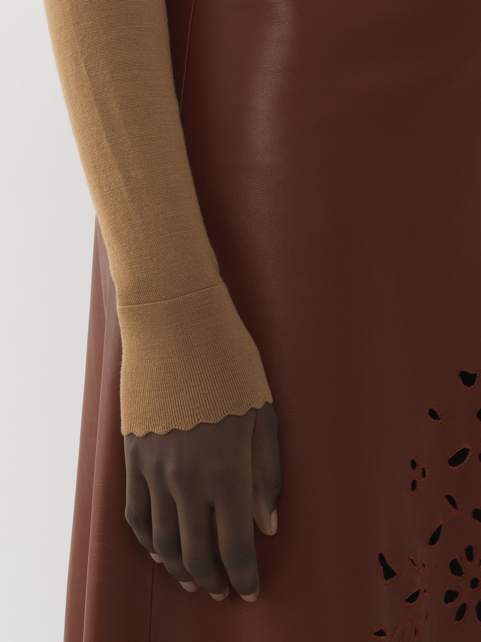 SCALLOPED HIGH-NECK TOP - 6