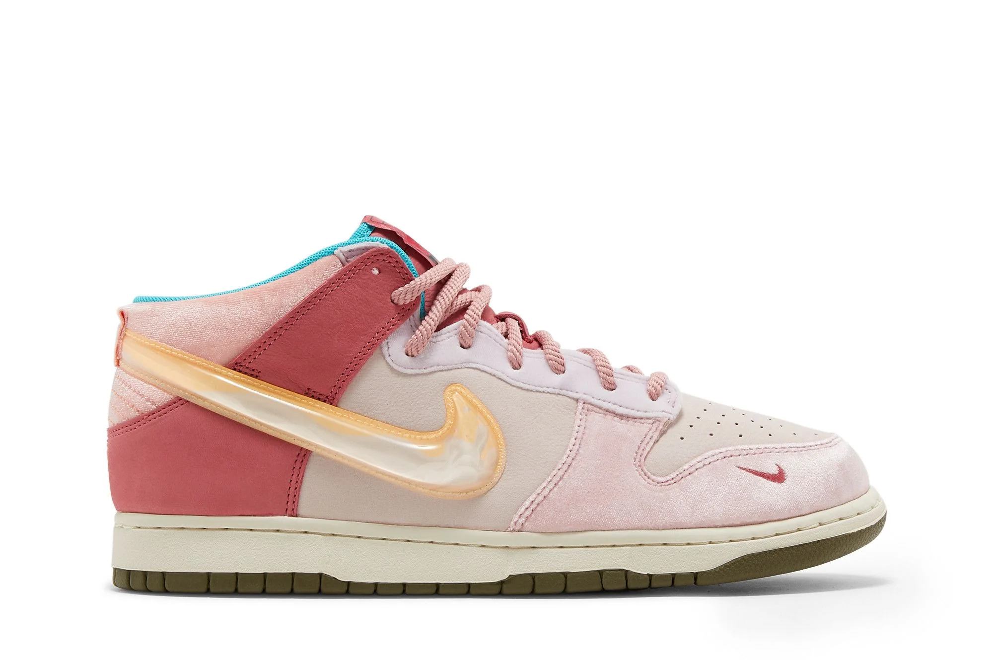 Social Status x Dunk Mid 'Strawberry Milk' - 1