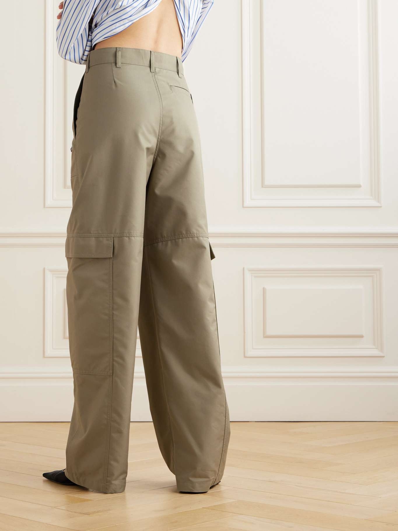 Cotton-blend twill straight-leg cargo pants - 3