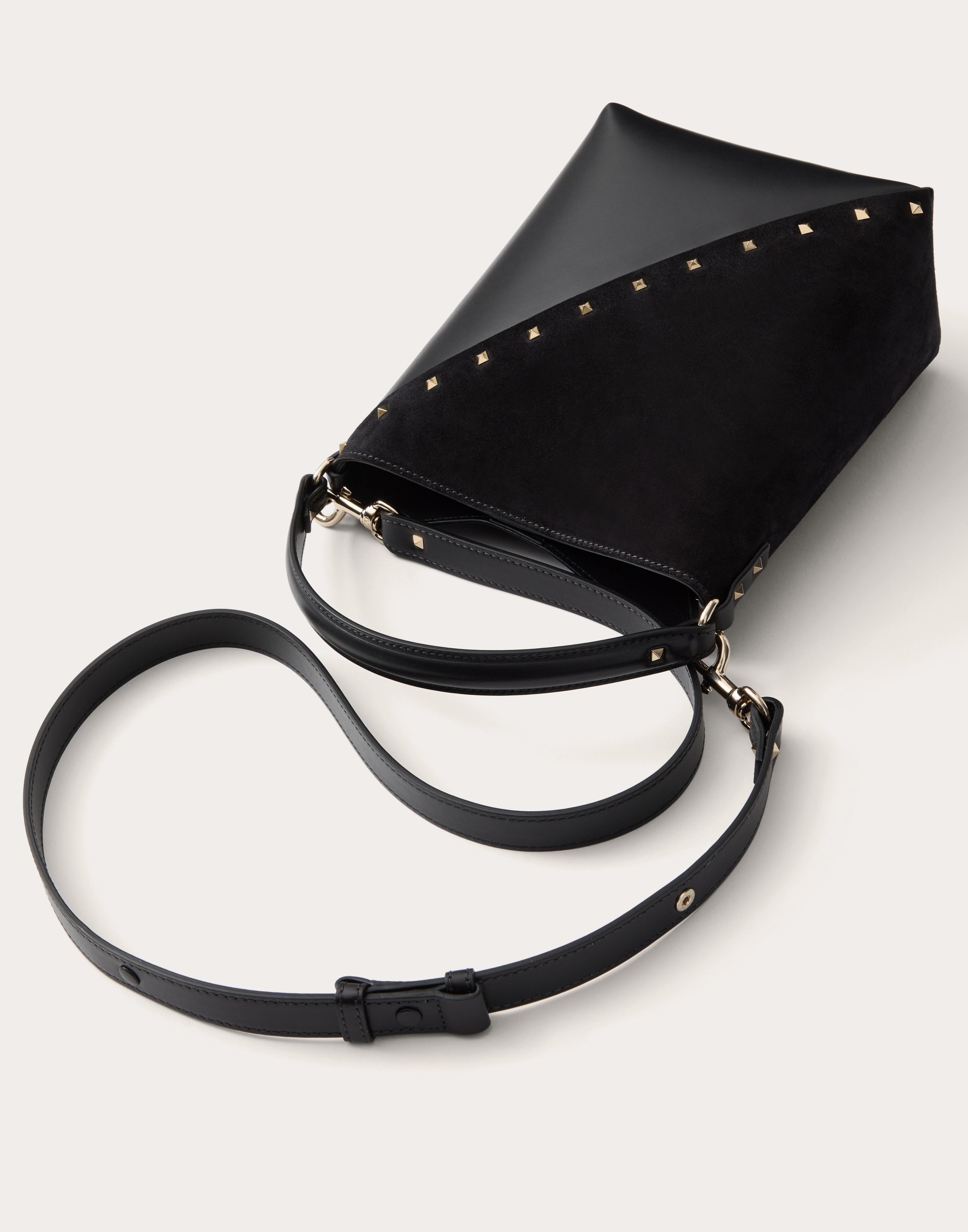 VALENTINO GARAVANI VALENTINO GARAVANI ROCKSTUD WISPY BUCKET BAG IN CALFSKIN AND SUEDE - 6