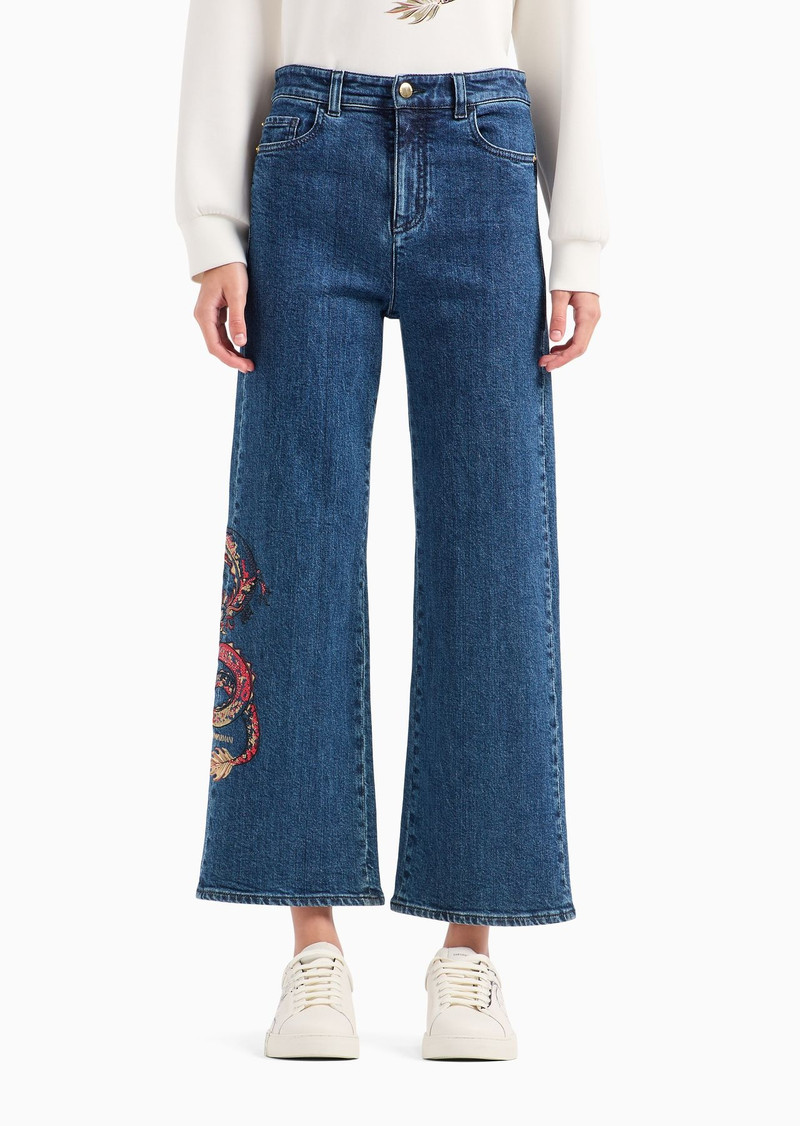 High-waisted cropped jeans in comfort denim with embroidery 2