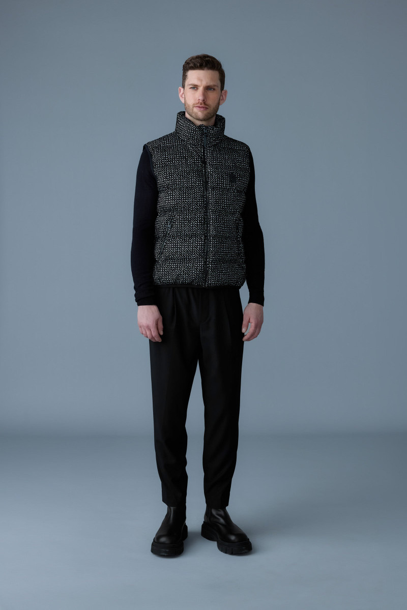 MACKAGE FISHER-FLP Flocked light down vest outlook