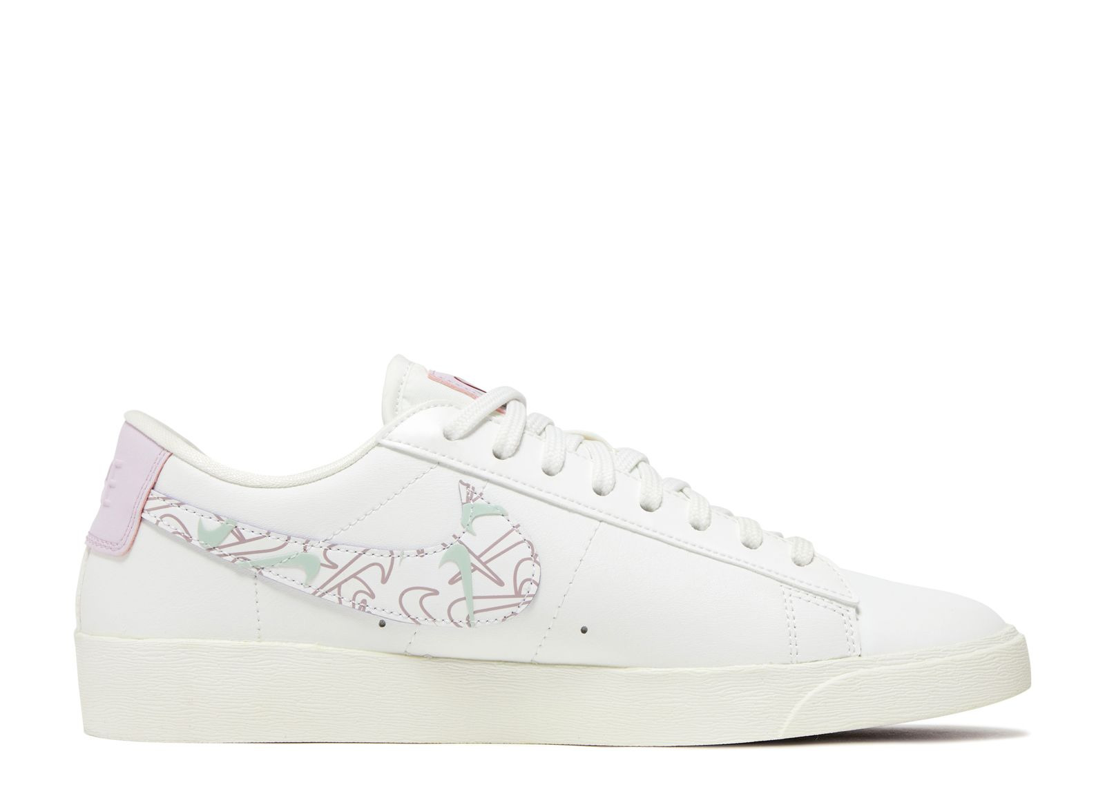 WMNS BLAZER LOW SE 'VALENTINE'S DAY' - 7