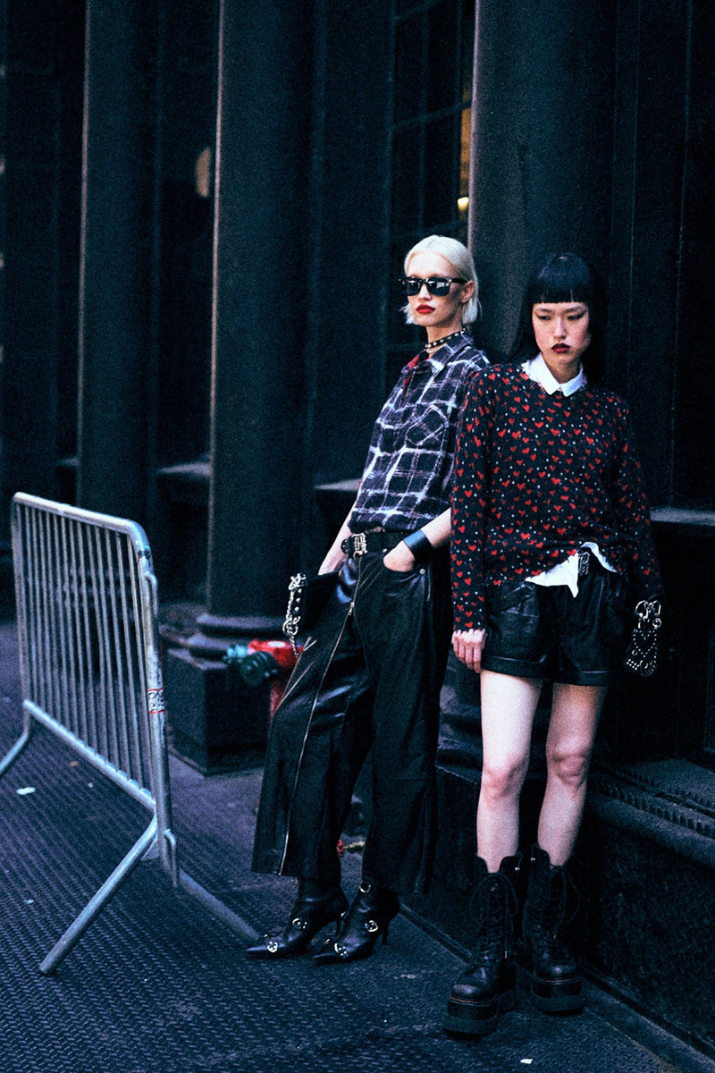 R13 REVERSIBLE SHREDDED SEAM SHIRT outlook