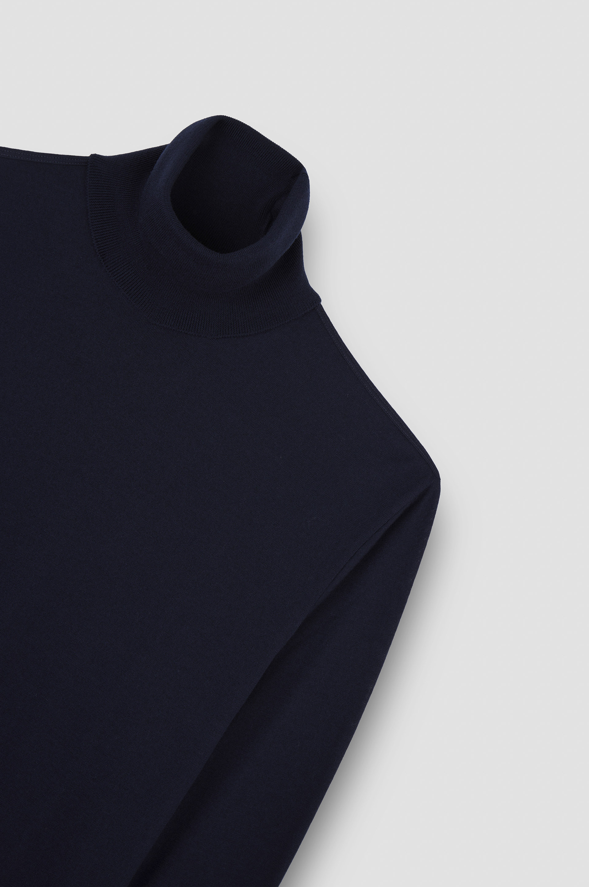 STRETCH WOOL TURTLENECK SWEATER WITH SHARK EMBROIDERY - 5