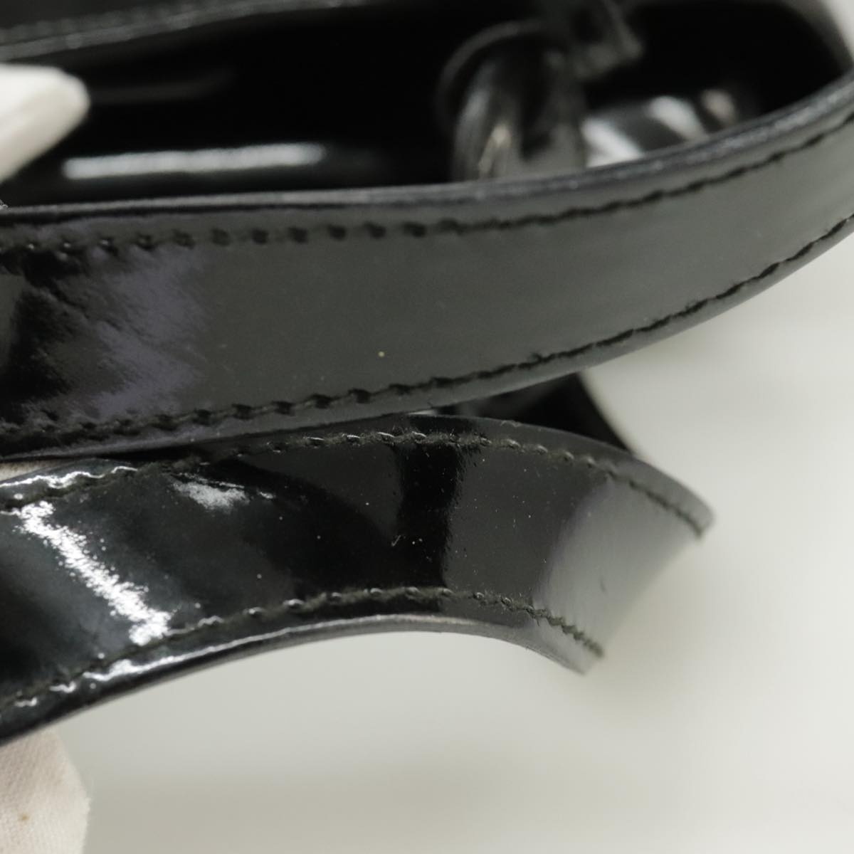 GUCCI Hand Bag Enamel Black - 8