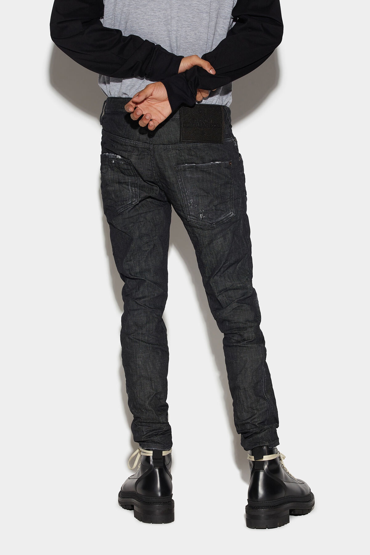 BLACK CLEAN WASH SKATER JEANS - 4