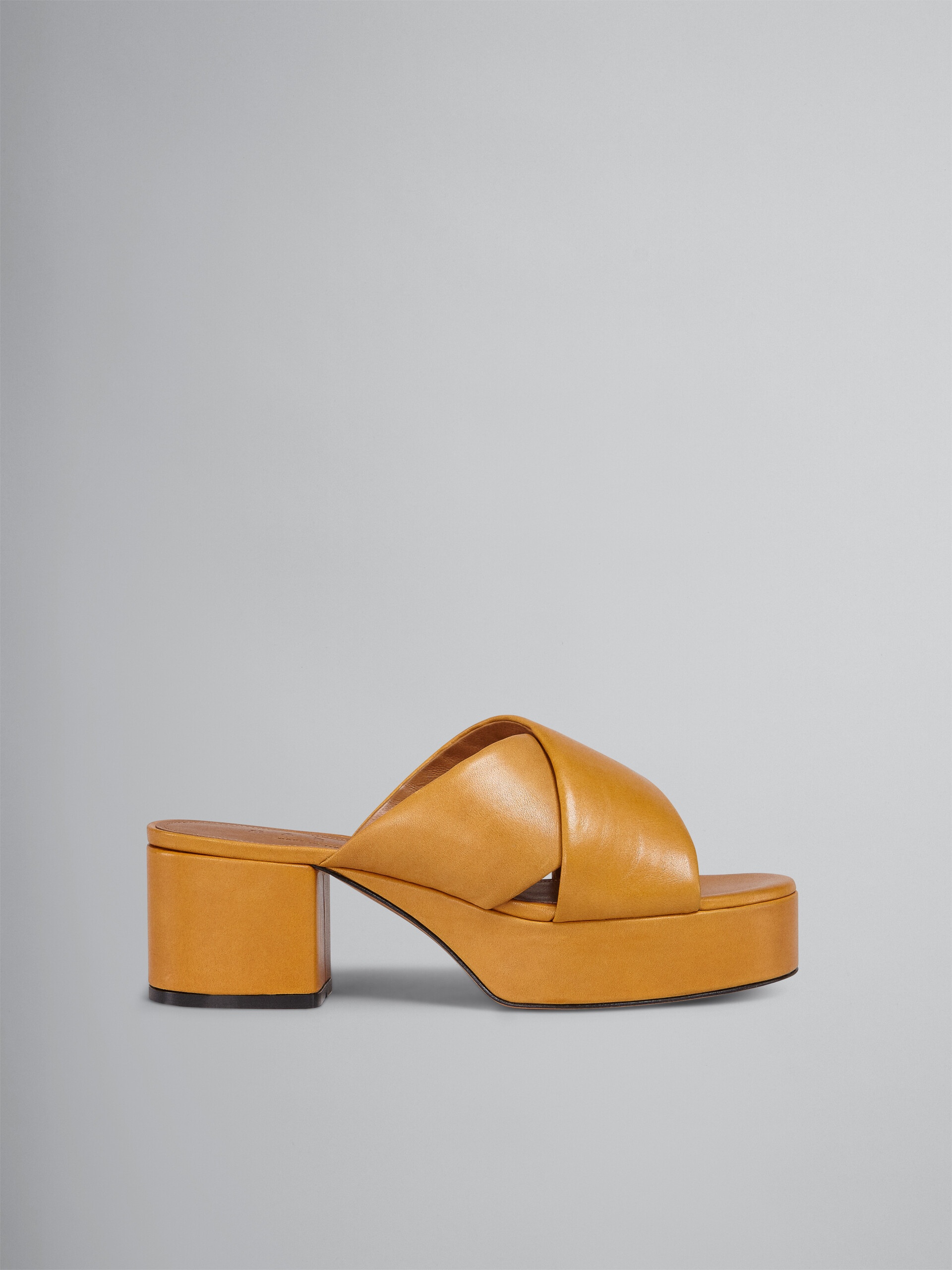YELLOW VEGETABLE-TANNED LEATHER SANDAL - 1