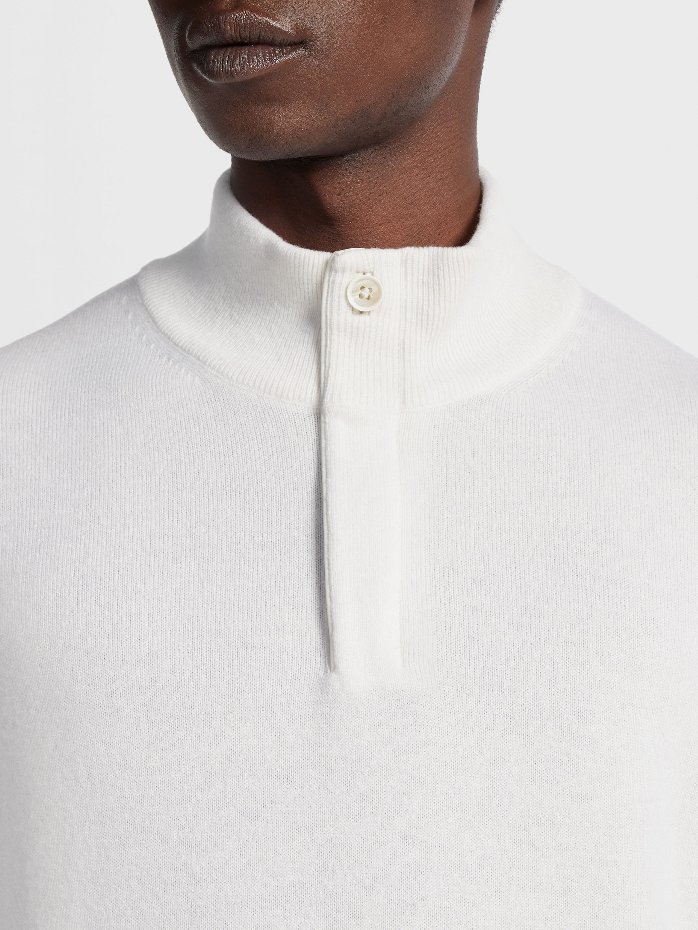WHITE OASI CASHMERE ZIP MOCK NECK SWEATER - 4
