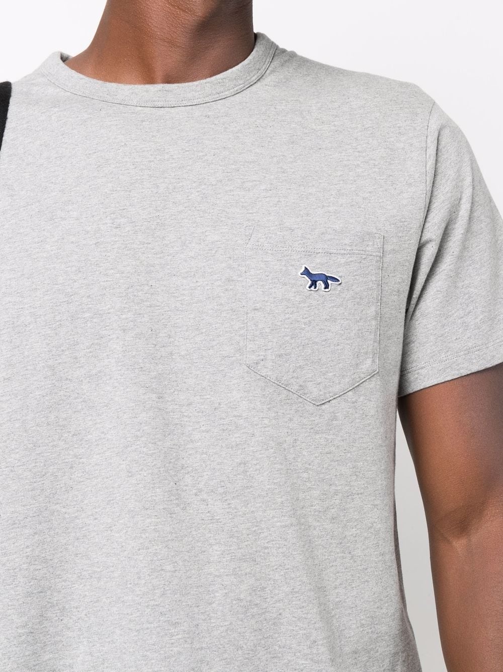 embroidered-logo pocket T-Shirt - 5