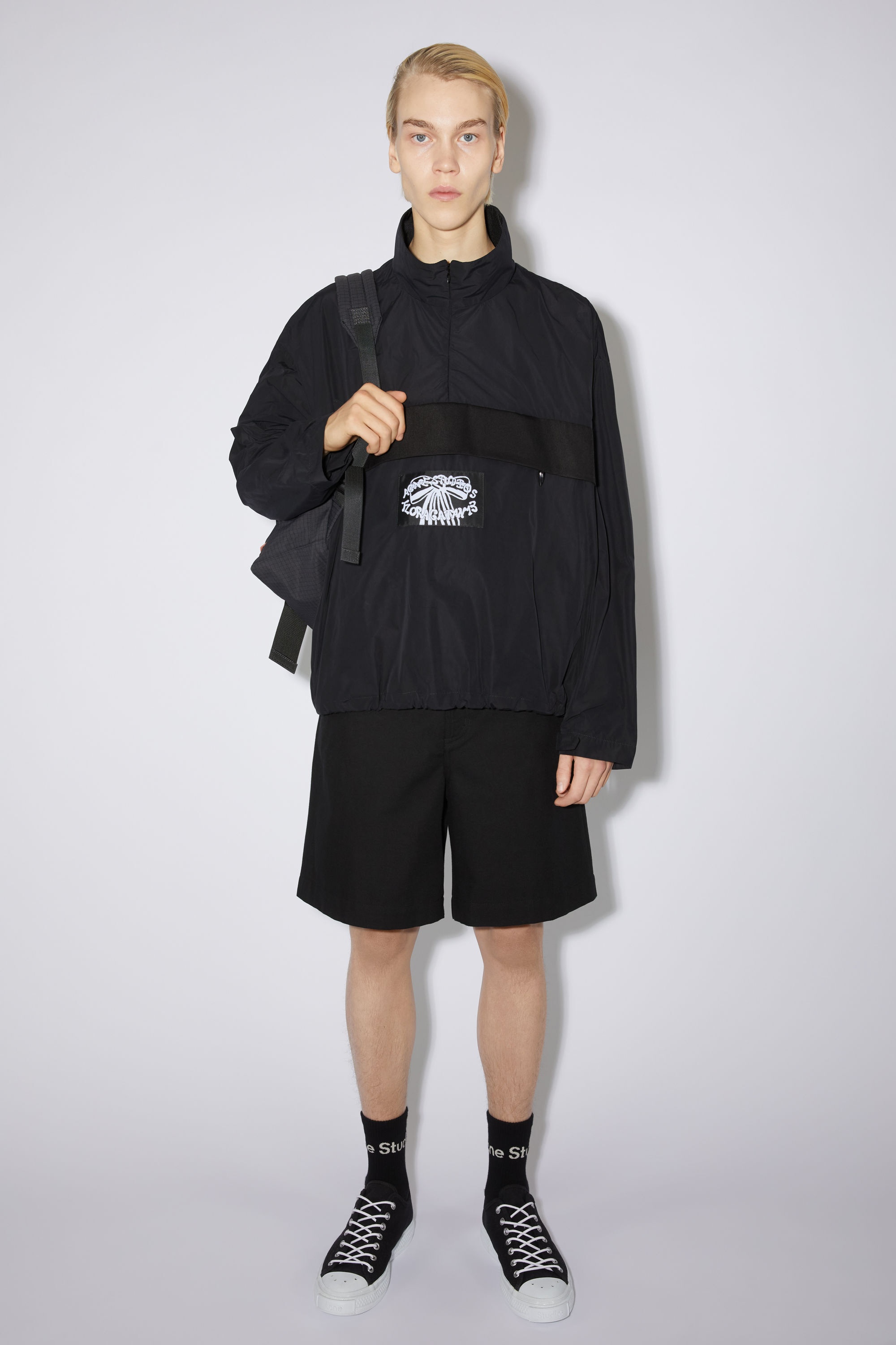 Zippered jacket - Black - 2