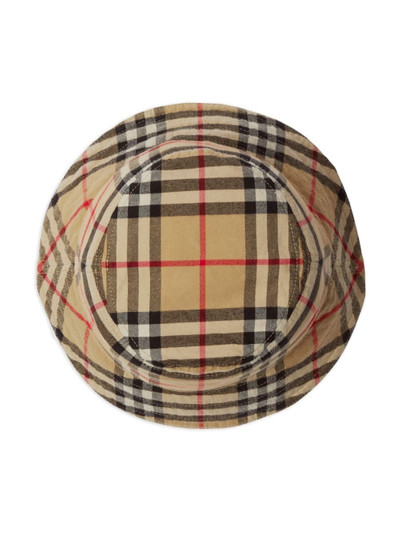 Burberry Check motif bucket hat outlook