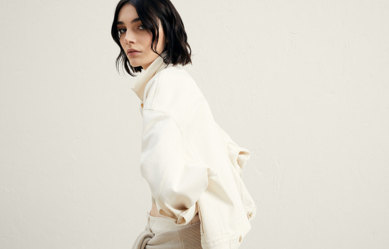 Garment-dyed comfort denim four-pocket jacket with shiny tab 6