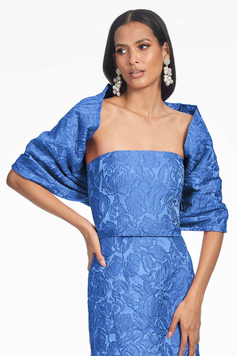 THE HUG SHAWL - MOONBEAM 1