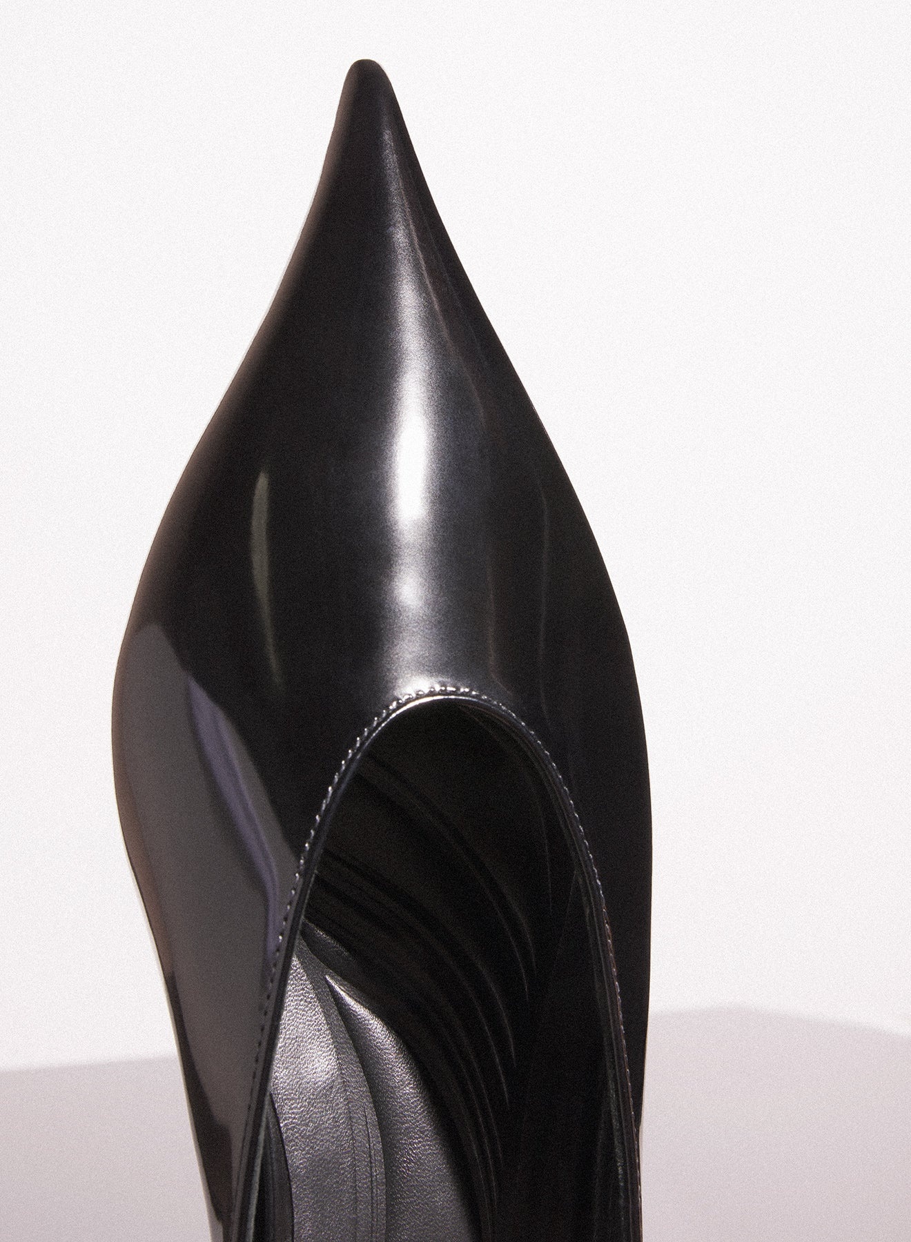 black shiny leather fang flat  mules - 4