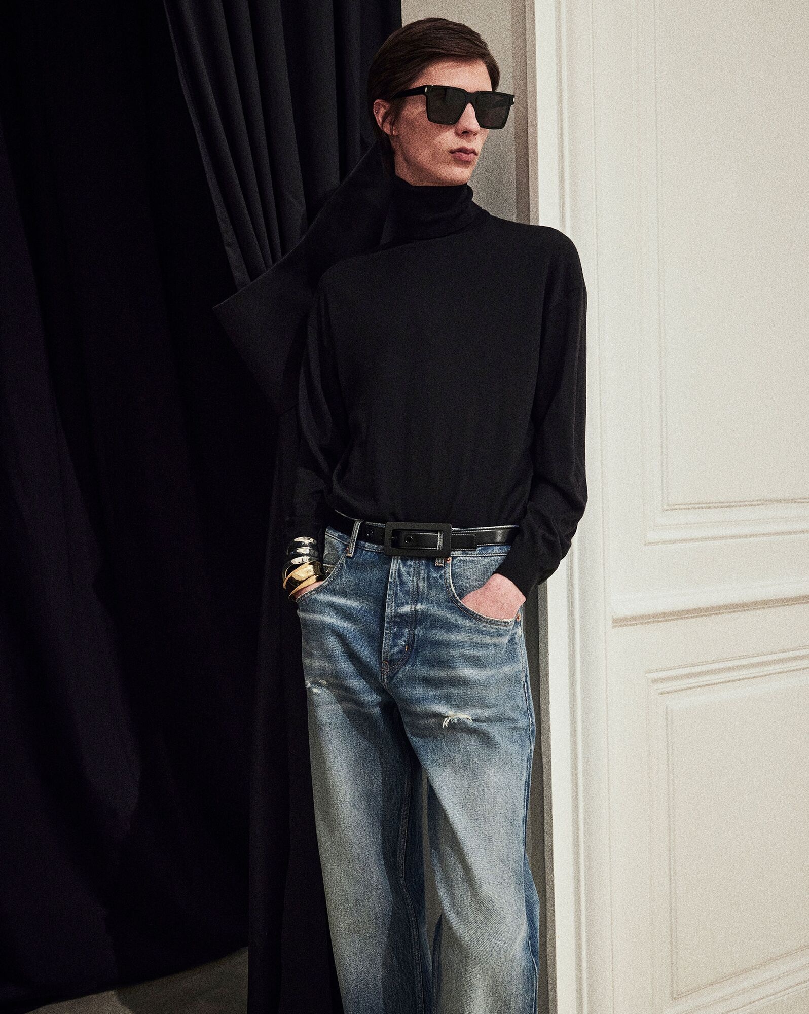 Long extreme baggy jeans in lake medium blue denim, Saint Laurent