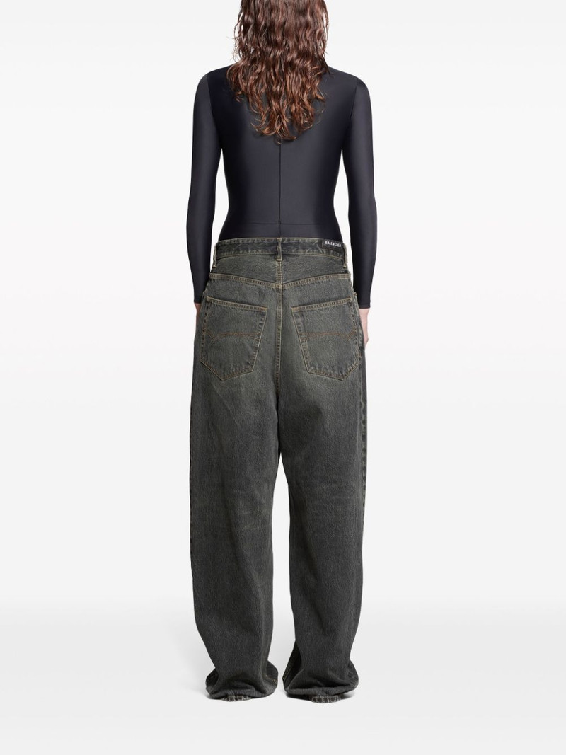 low-rise wide-leg jeans 4