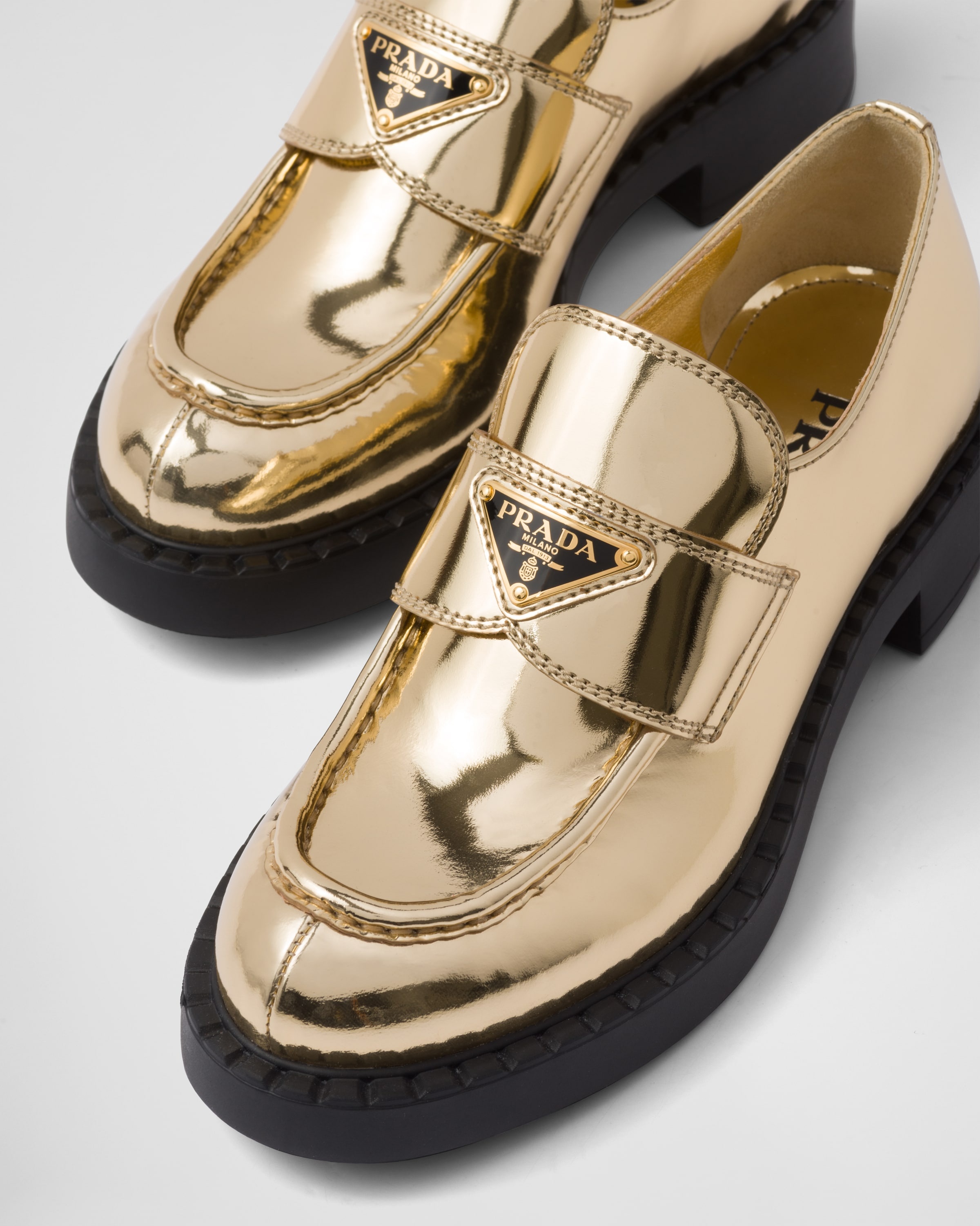 Metallic leather loafers - 6